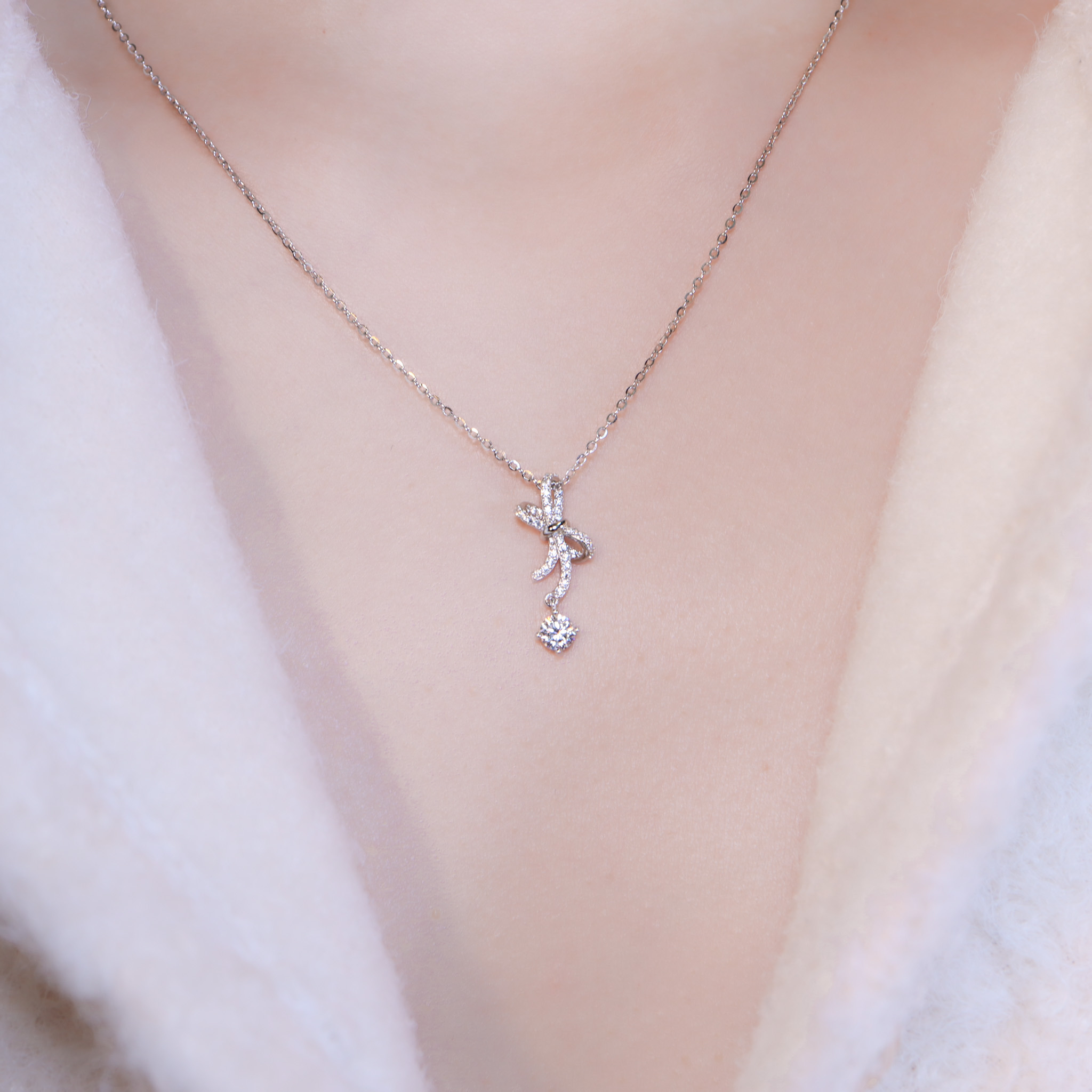 | 925純銀・厚鍍白金・莫桑石 | 鑽光續集心願結項鍊 | NE1589 |