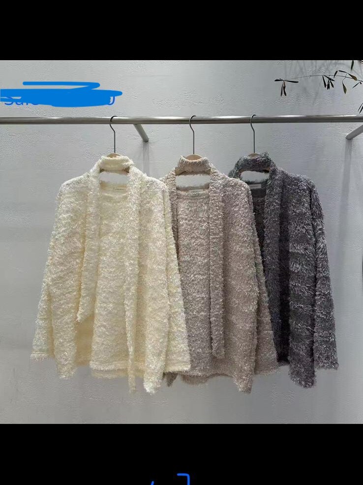 GS13 胸 51-62/ 長26   $409 (一口價)