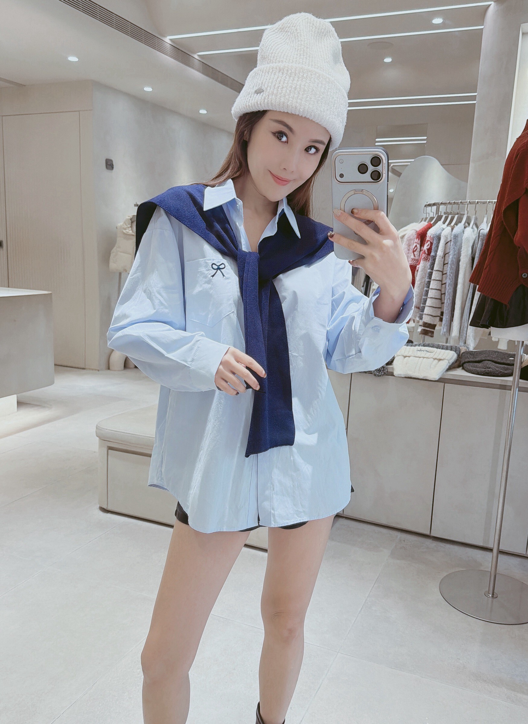 蝴蝶結口袋刺繡襯衫+針織披肩