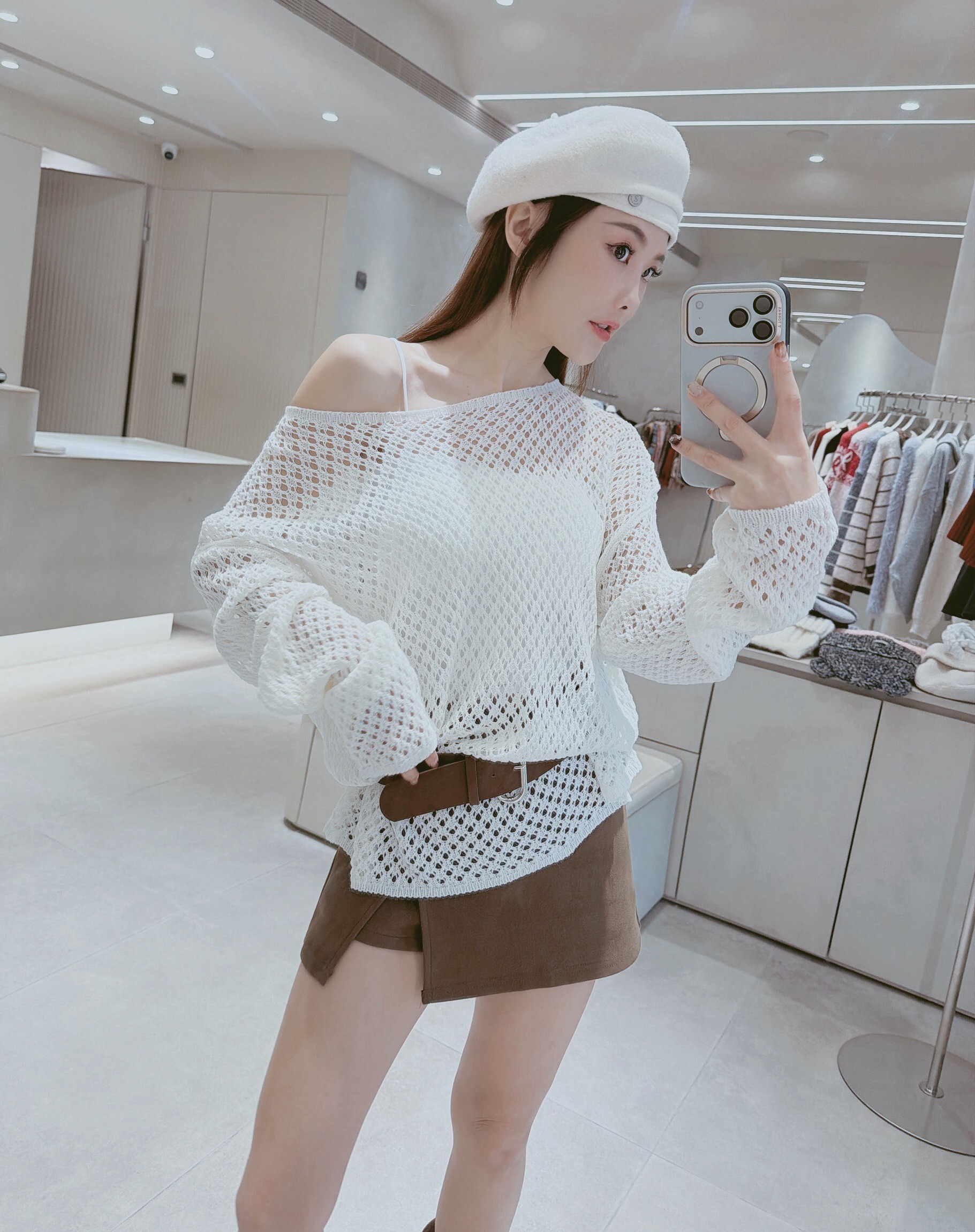 簍空長版針織衣+罩杯可愛+皮帶