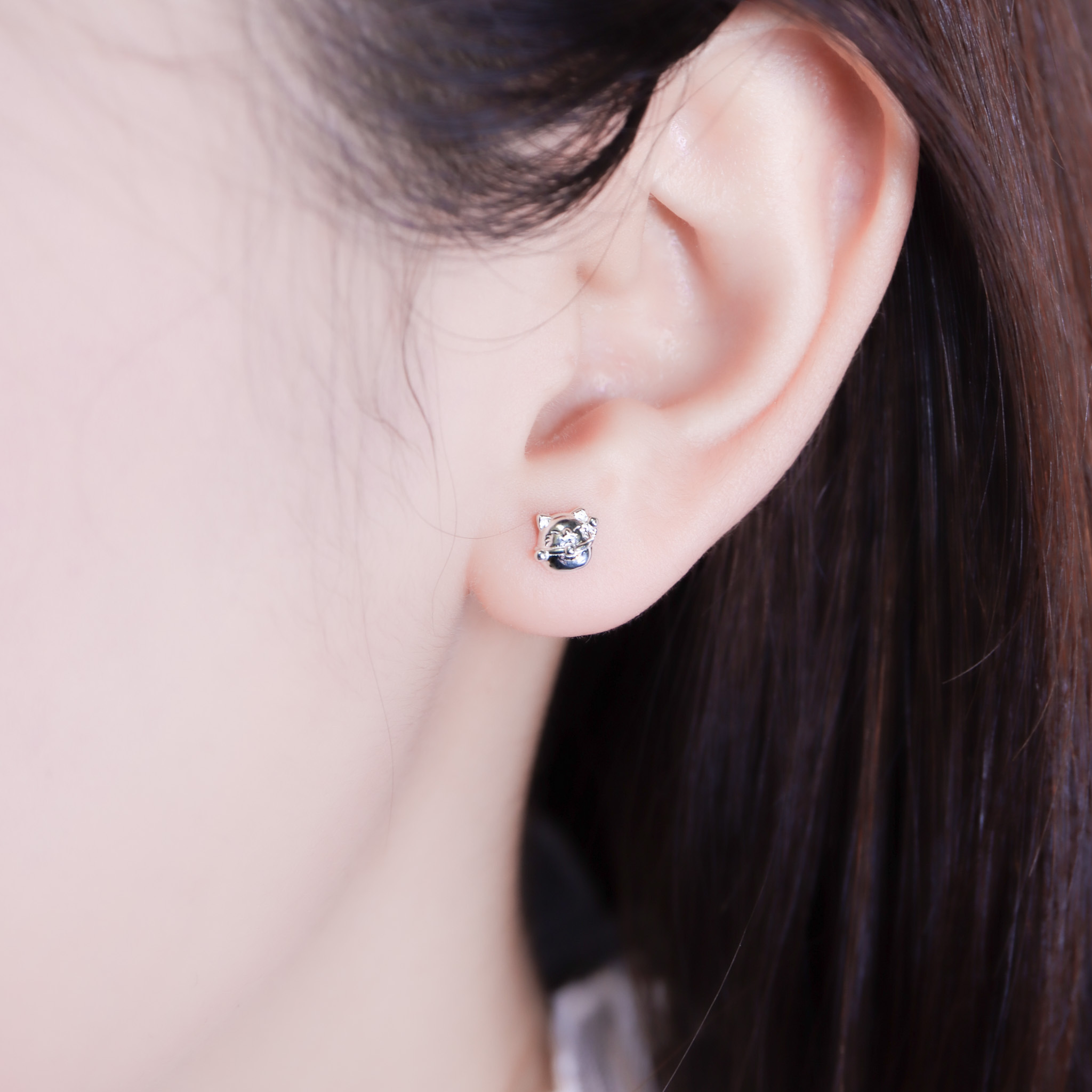 | 925純銀・白金・18k金 | 可愛喵趣招財耳環 (銀/金) | EA1113 |