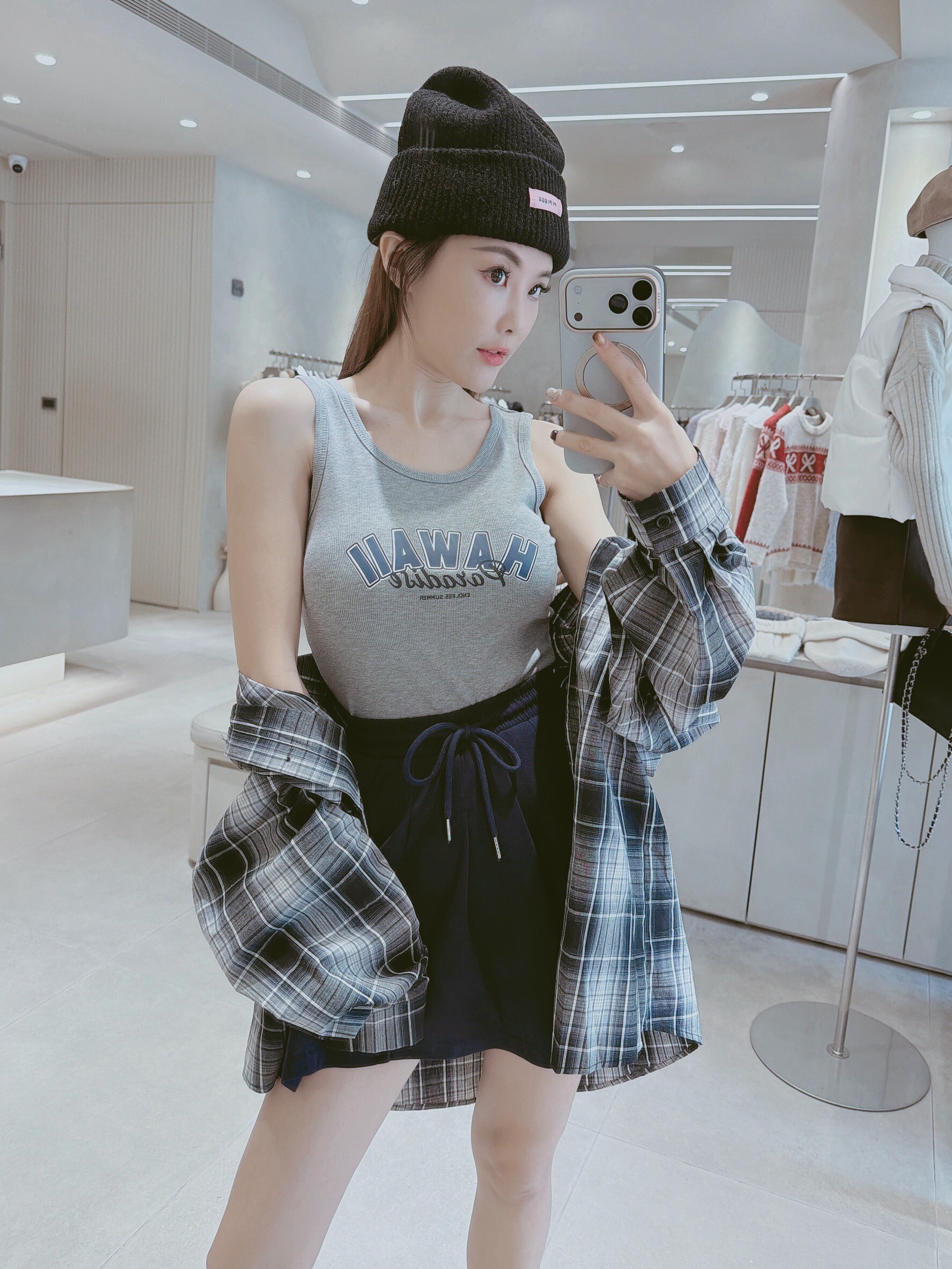 粗肩HAWAII背心+格紋襯+壓摺褲裙