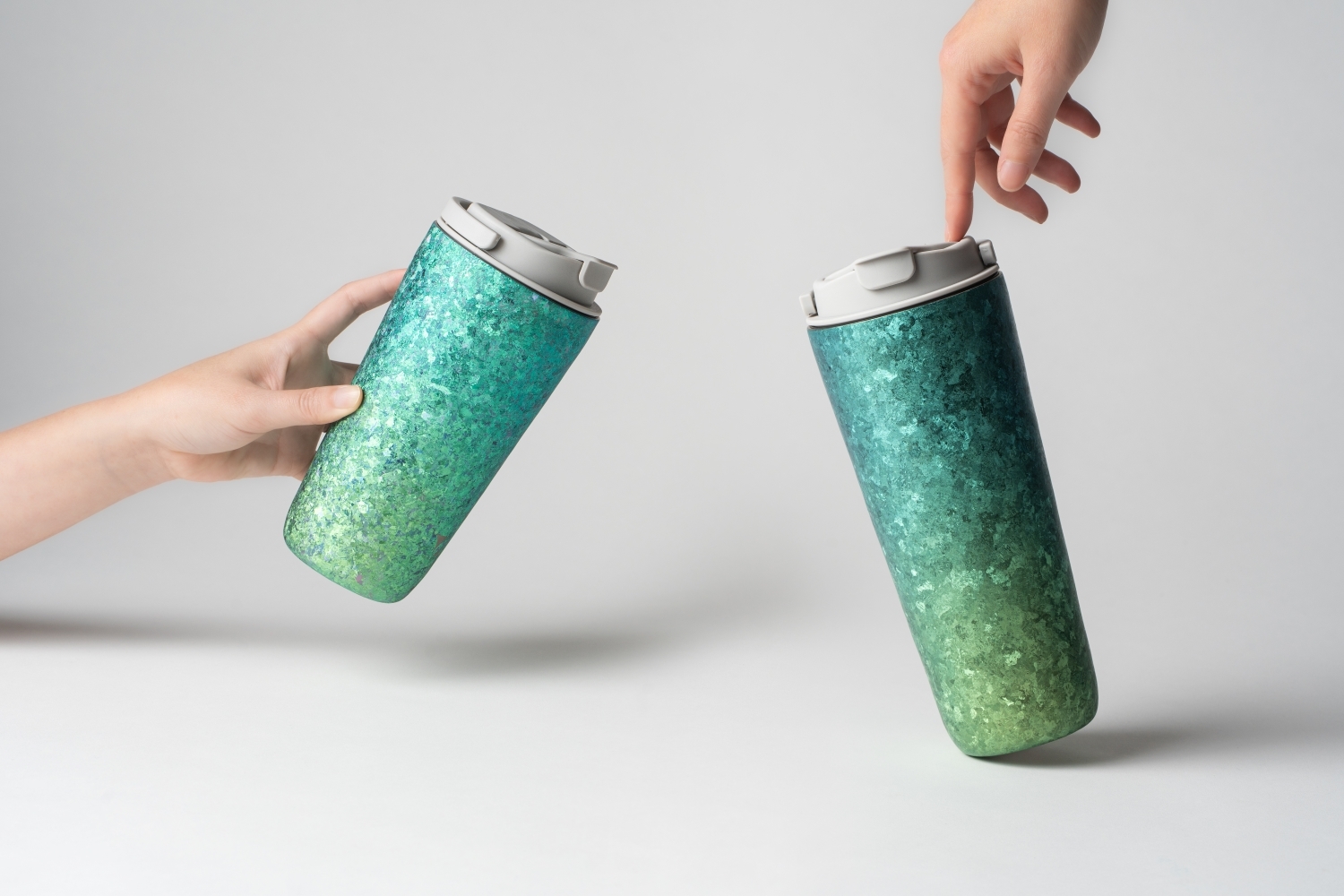 純鈦跳跳杯 MINI｜晶鈦暈彩系列｜森嶺翠綠Ｘ雲霧灰蓋