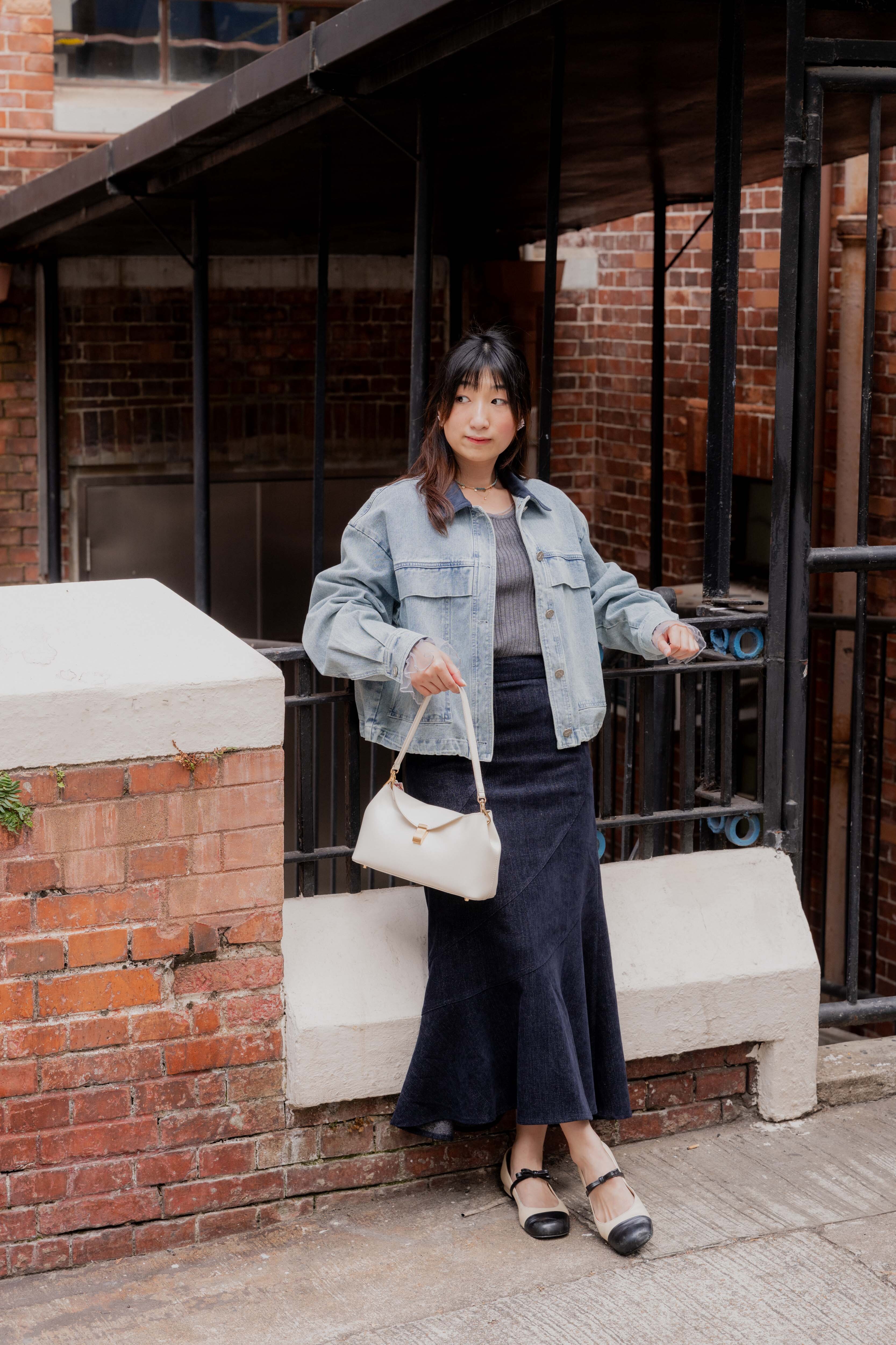 極致輕盈猄皮牛仔褸