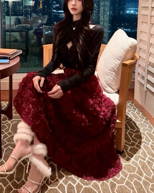 設計師家胸鏤空扭結細針織造型上衣