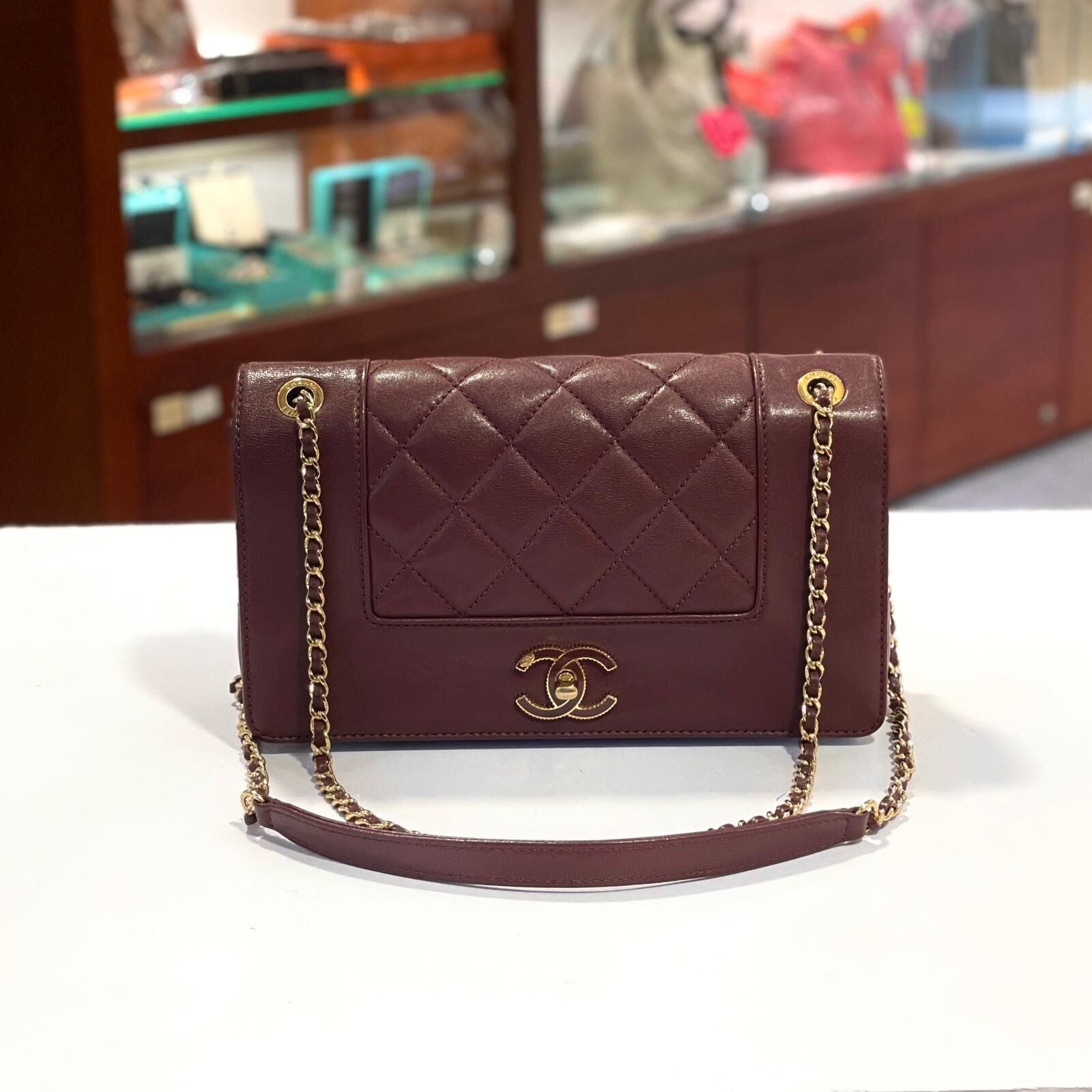 98%NEW二手CHANEL SHOULDER BAG CF25 SHEEPSKIN 香奈兒酒紅色羊皮琺瑯扣 @216開 #香榭站正品