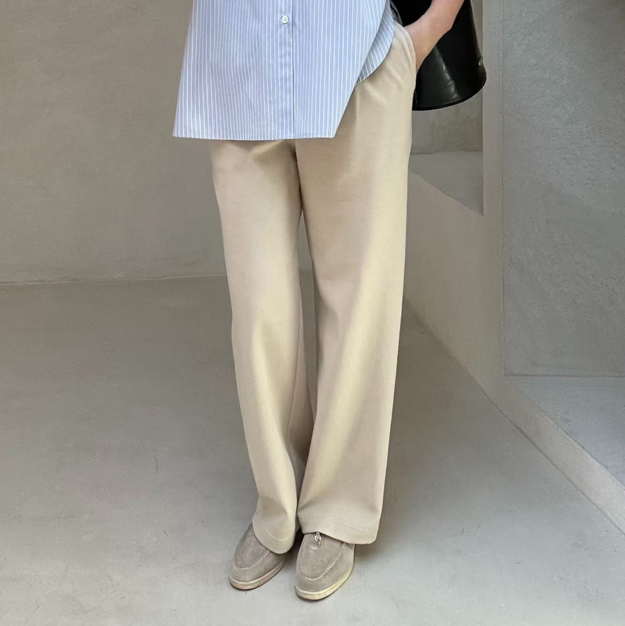 鬆緊腰素面修身感休閒直筒褲-F / 2色