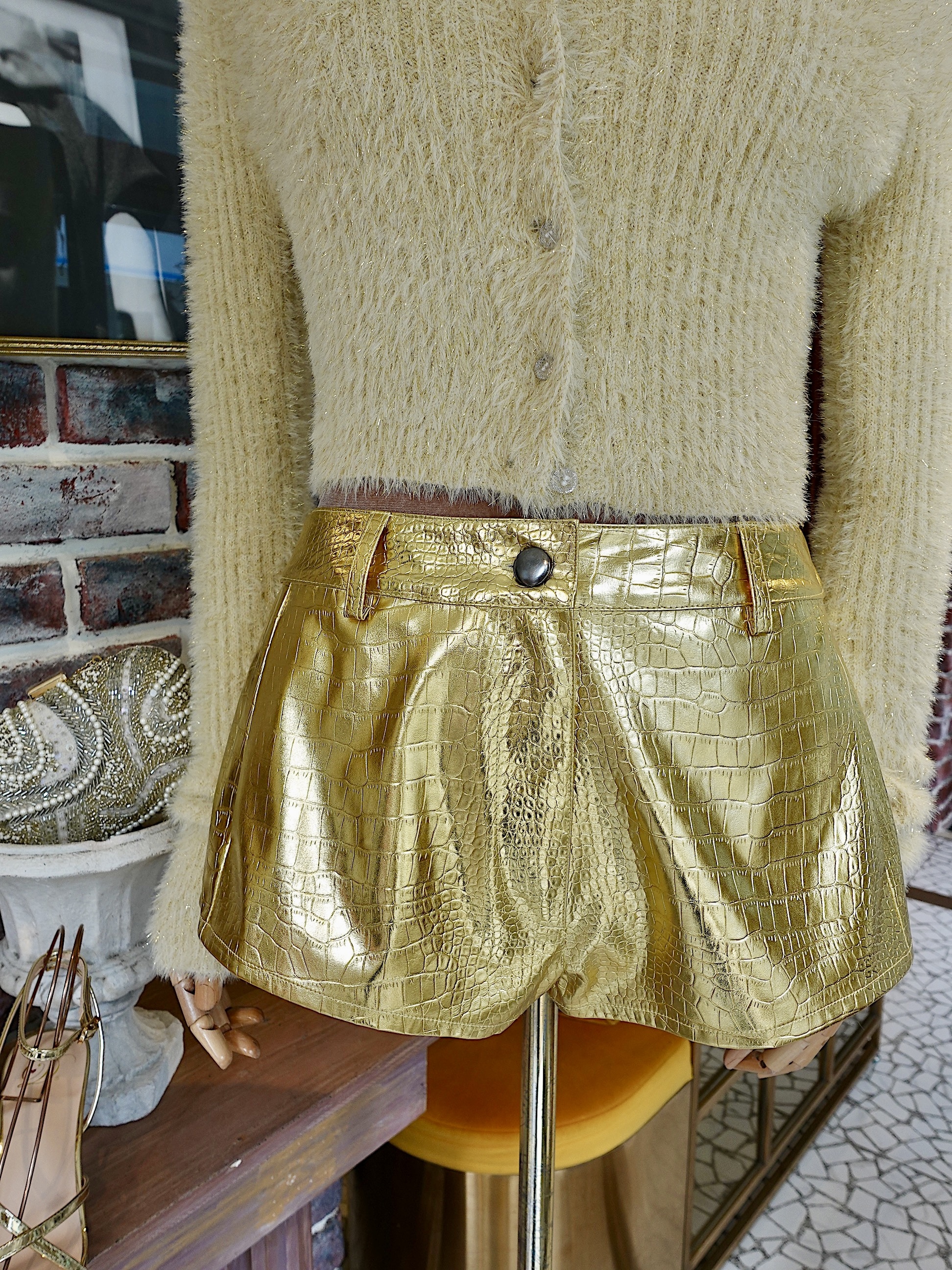 Lux Gold金色金屬亮面Vegan皮革短褲