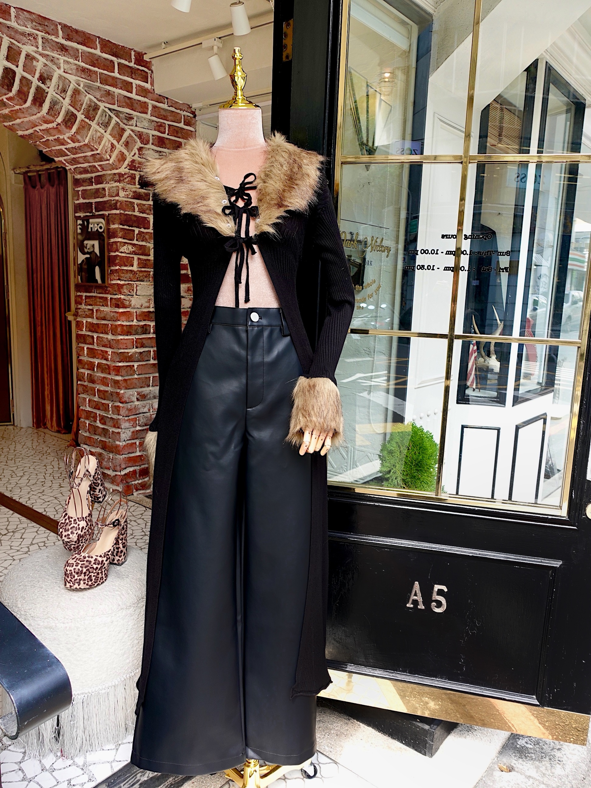 Wild Black黑色 Vegan毛毛皮草羅紋針織外套