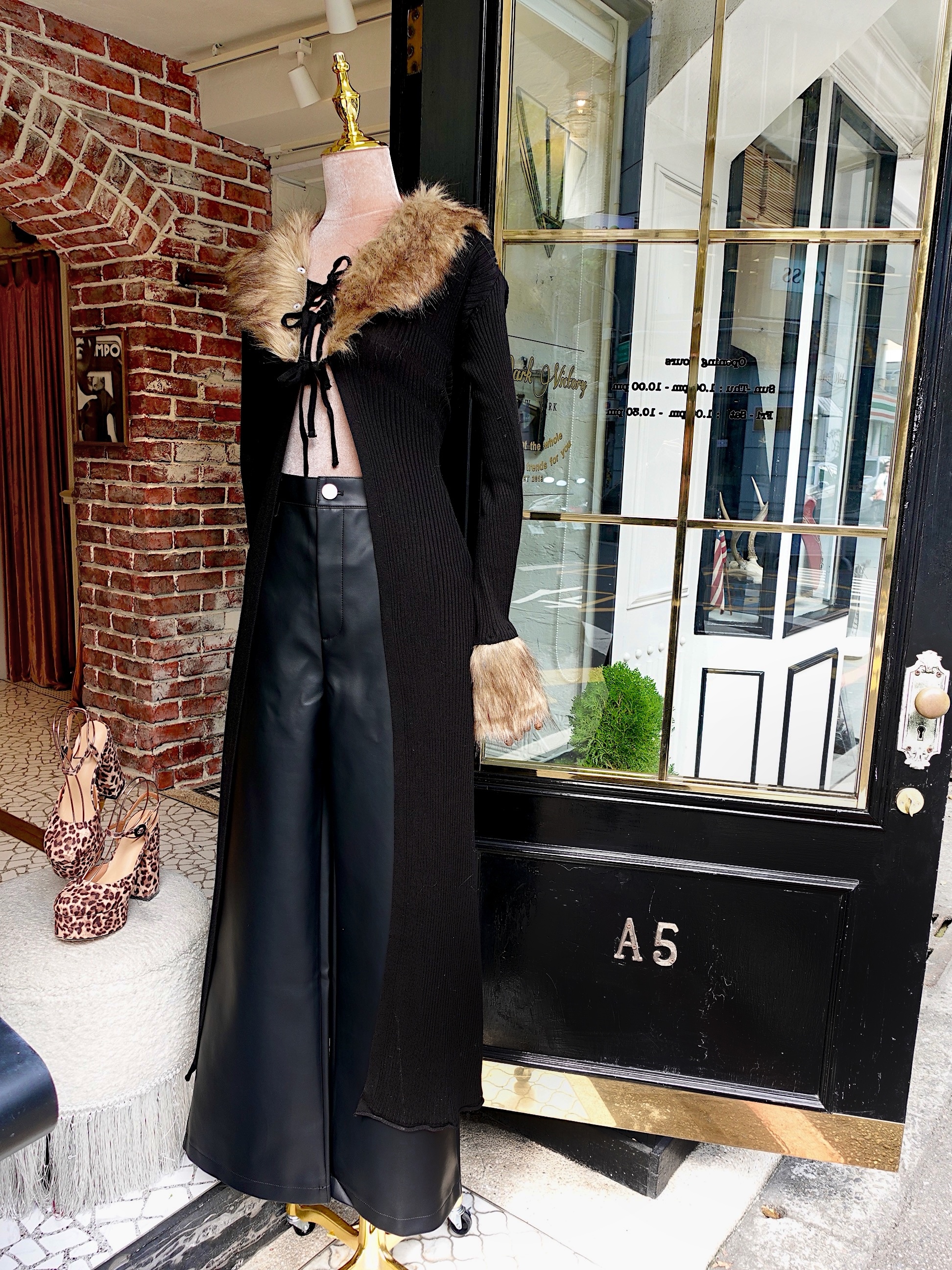 Wild Black黑色 Vegan毛毛皮草羅紋針織外套