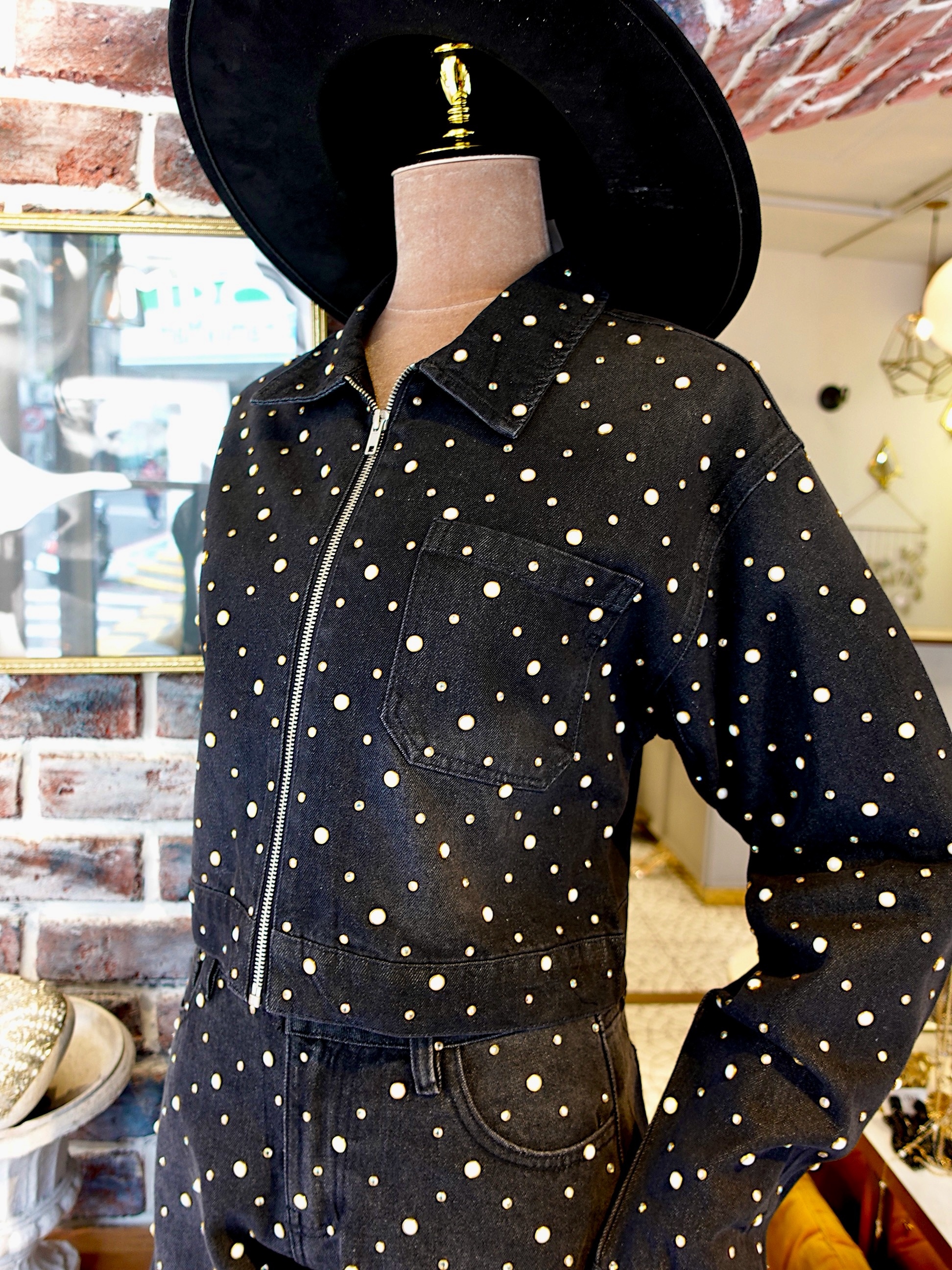 Black Wash Glam黑色水洗丹寧釘鑽寶石夾克外套