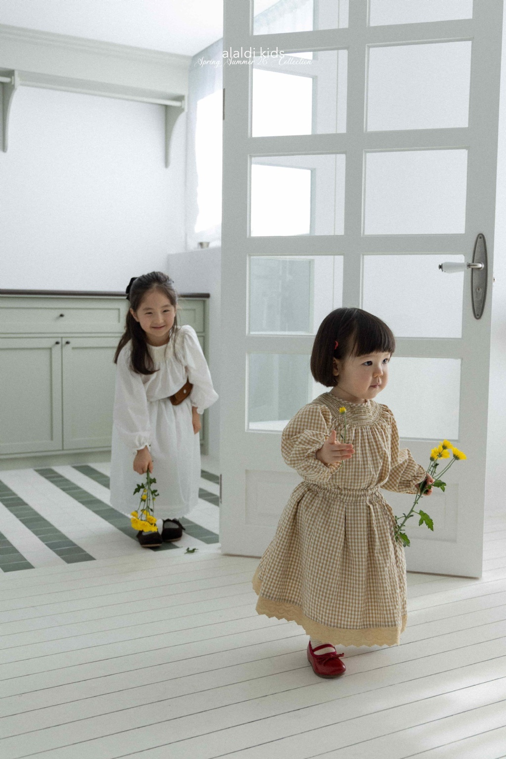 正韓春Aladin 兩色奶油可麗餅上衣