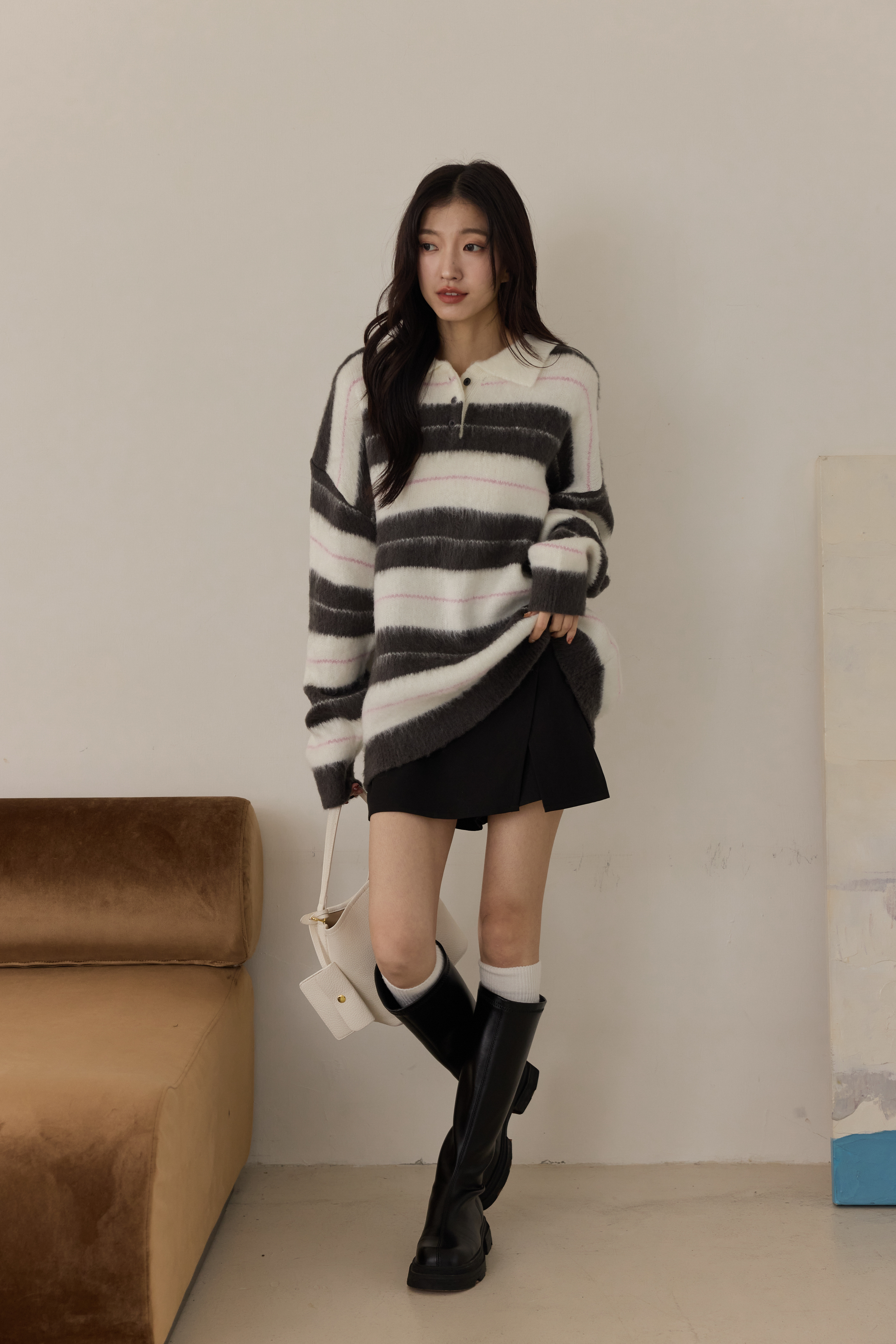 小尖領撞色條紋POLO毛衣