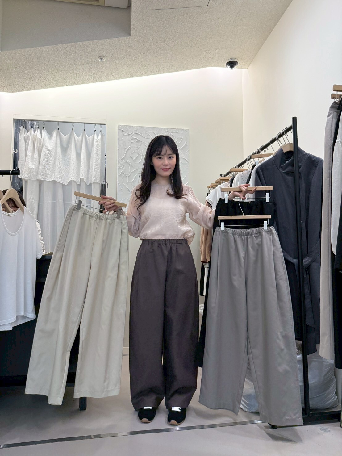 KN5507 休閒弧形褲 *特價* (優惠碼同充值購物金不適用)