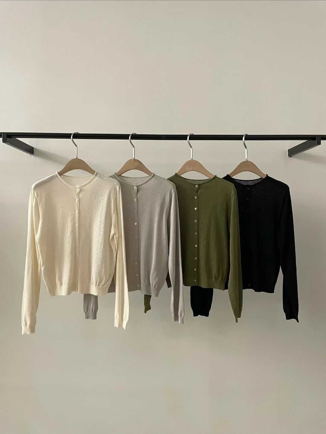 日常百搭款圓領排釦小罩衫外套 / 4色