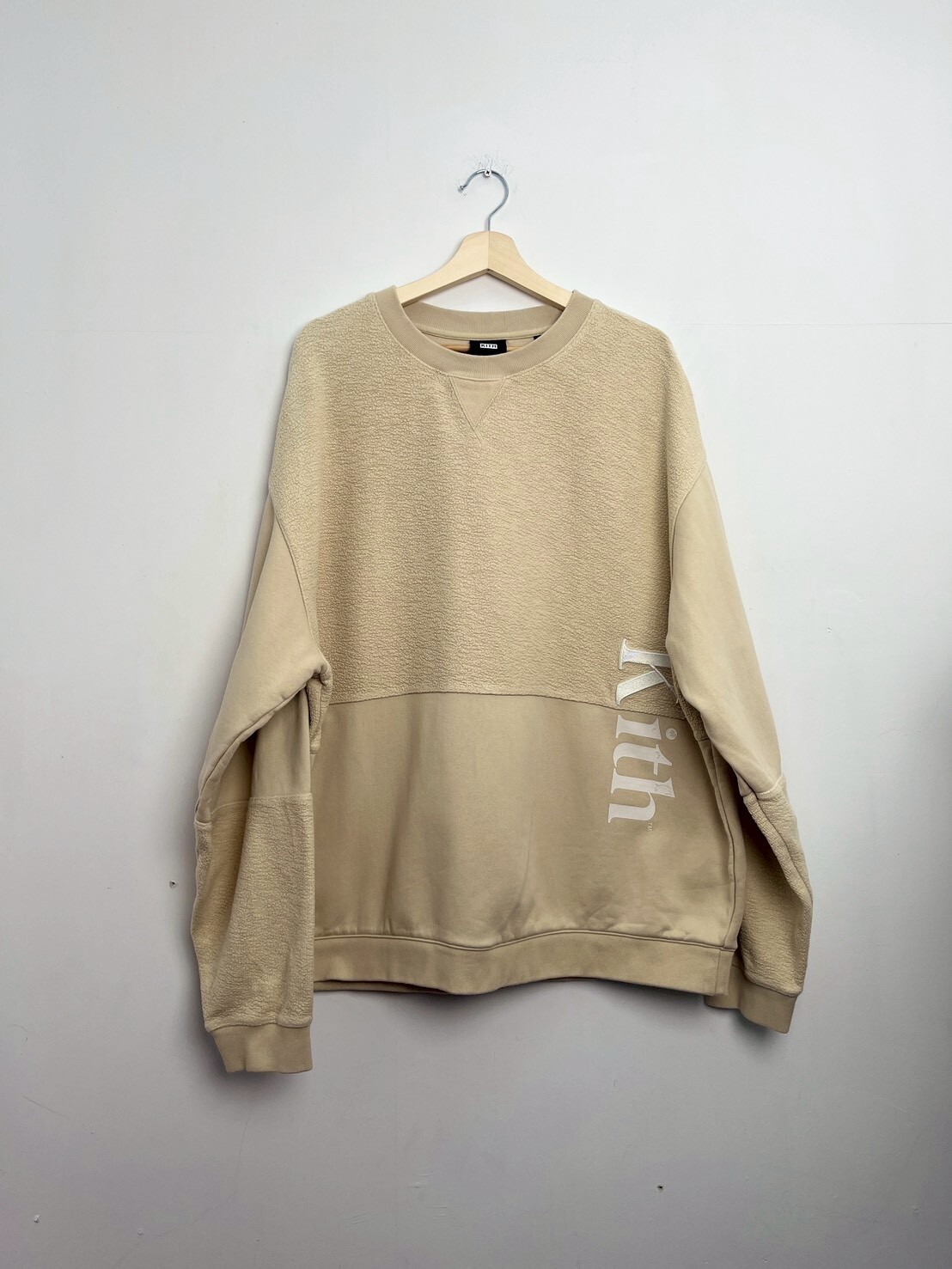 KITH PANELED SIDE LOGO CREW SWEATSHIRT SIZE XXL