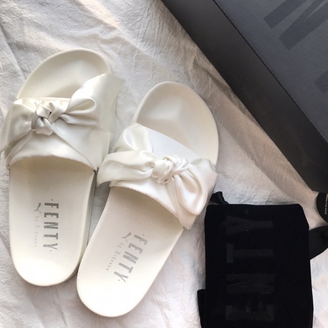 【現貨】Puma X Rihanna Fenty Bow Slide Marshmallow 聯名 蝴蝶結 緞帶 奶油白 拖鞋