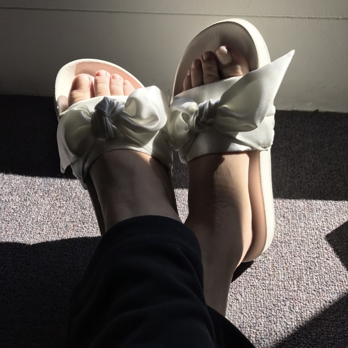 【現貨】Puma X Rihanna Fenty Bow Slide Marshmallow 聯名 蝴蝶結 緞帶 奶油白 拖鞋