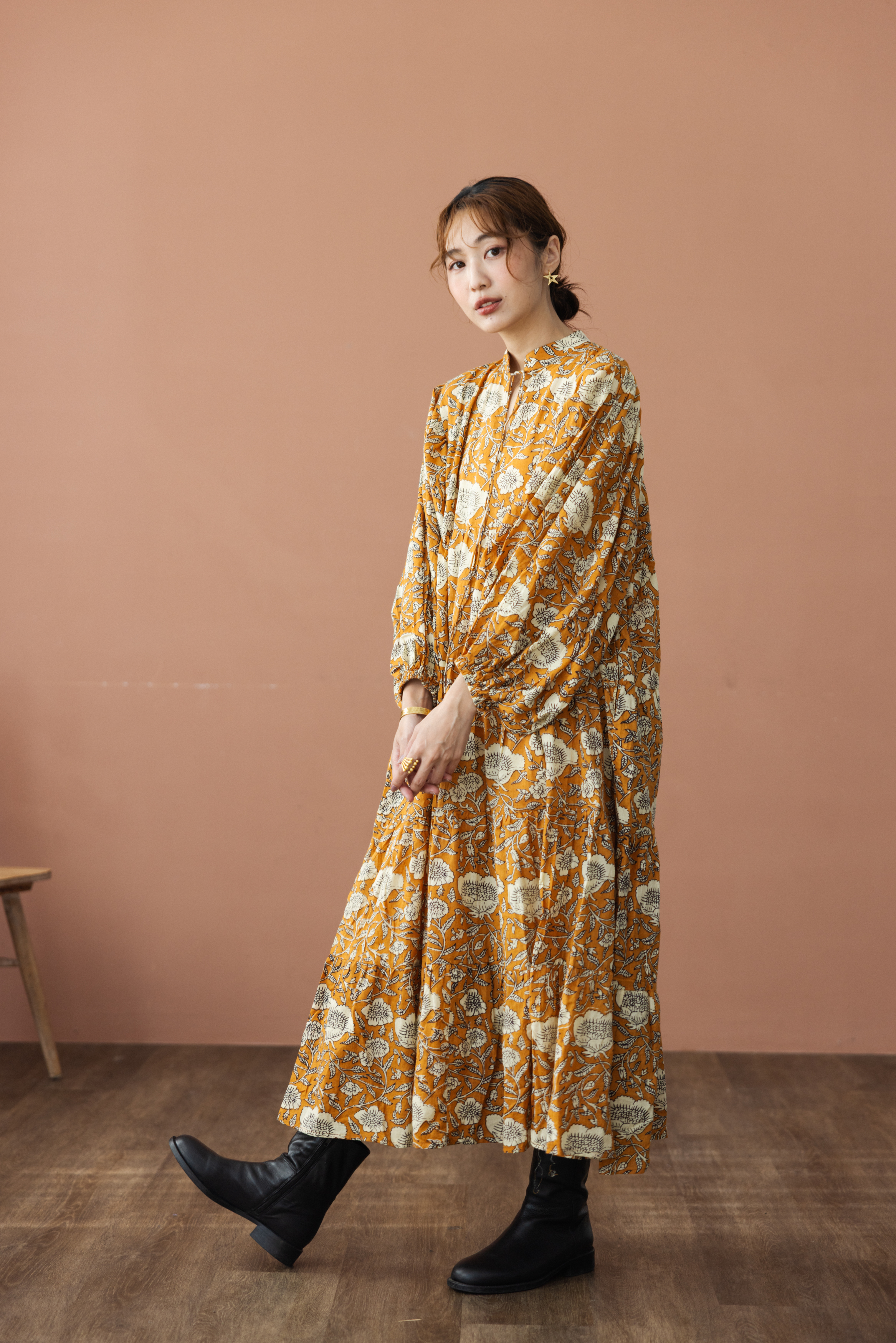 前綁帶澎袖長洋裝_黃花