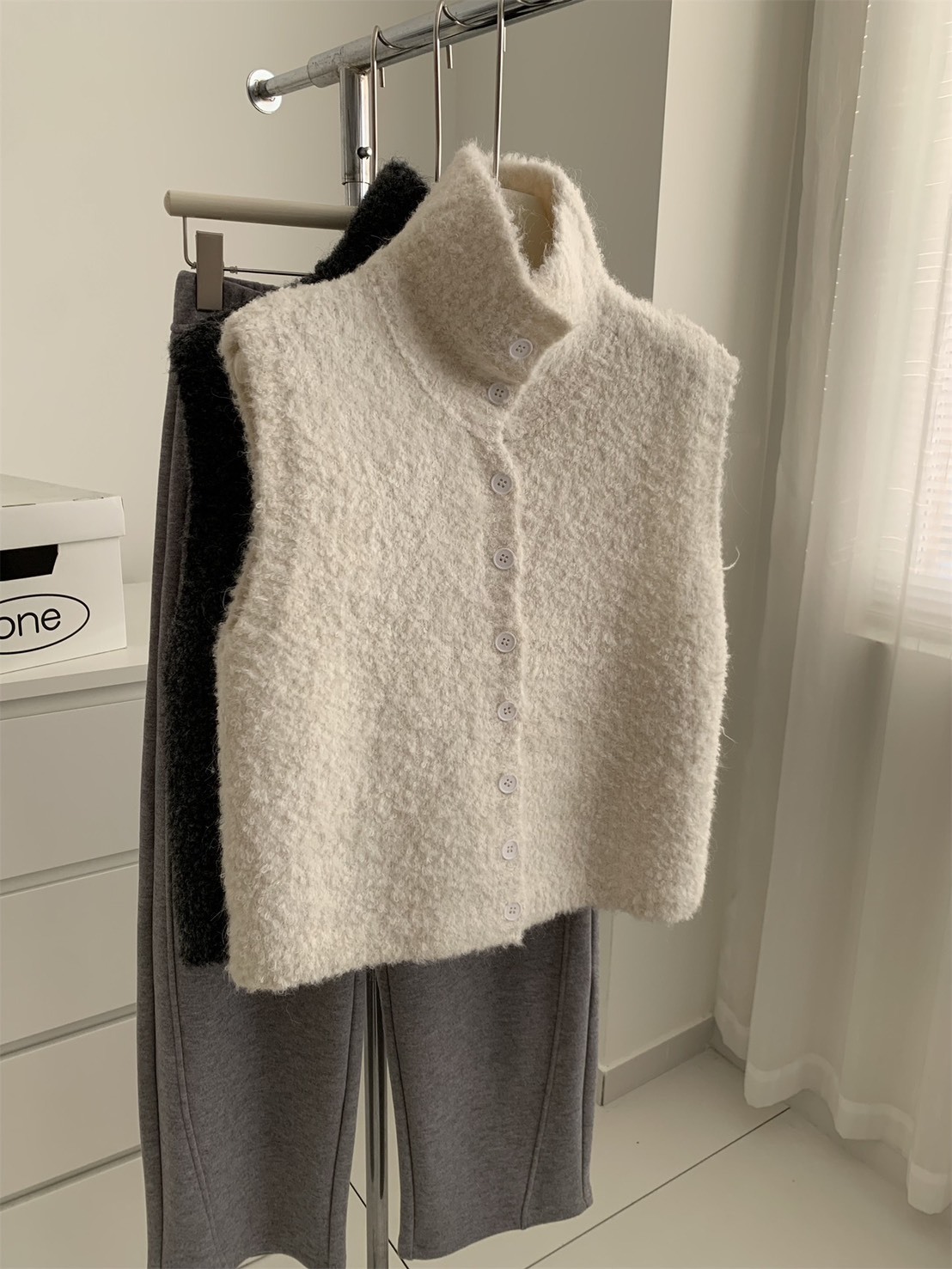 No. 4147 圈圈絨可翻立領牌扣馬甲