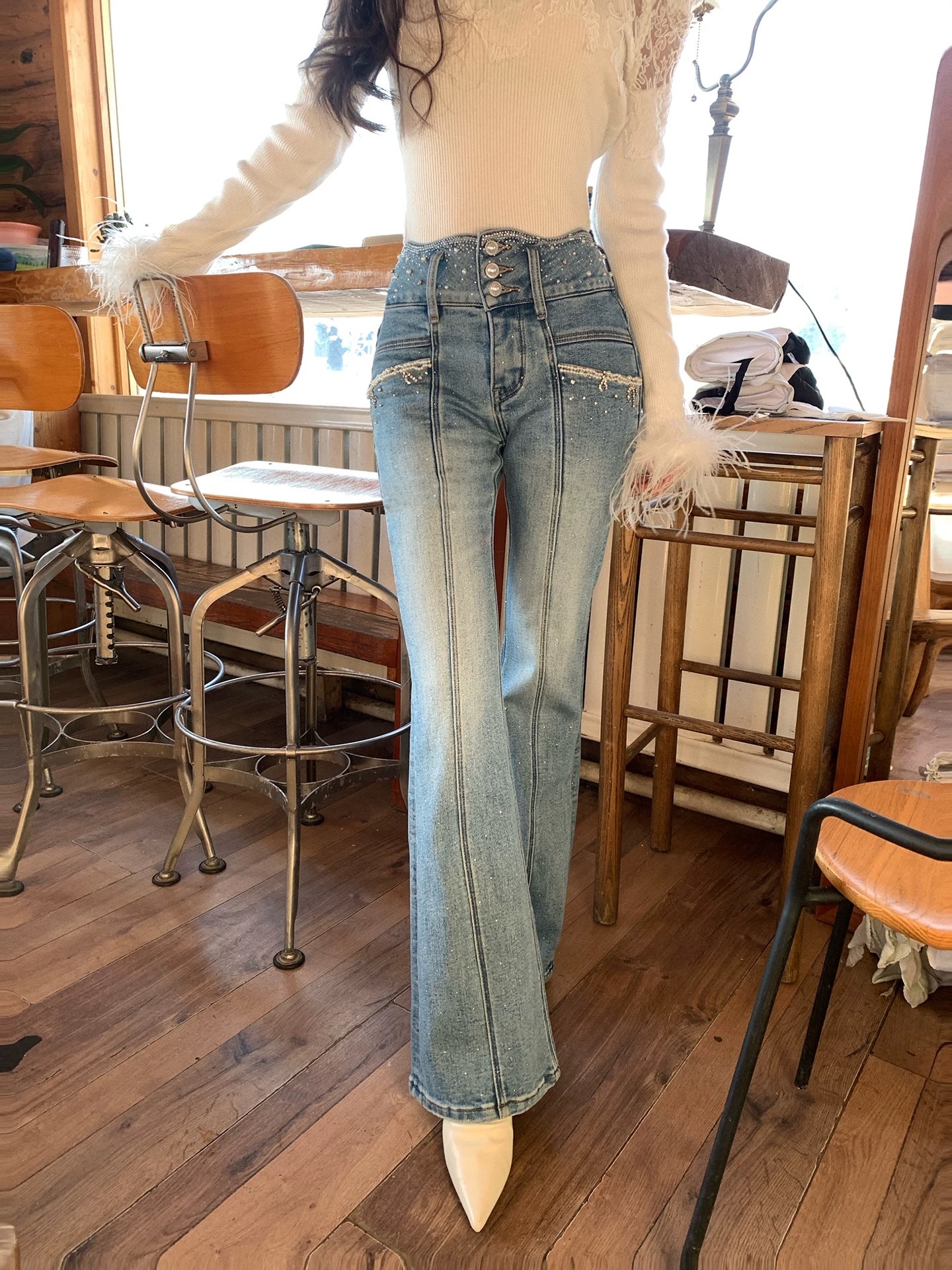 設計師家褲頭不規則釘珠燙鑽中線喇叭褲