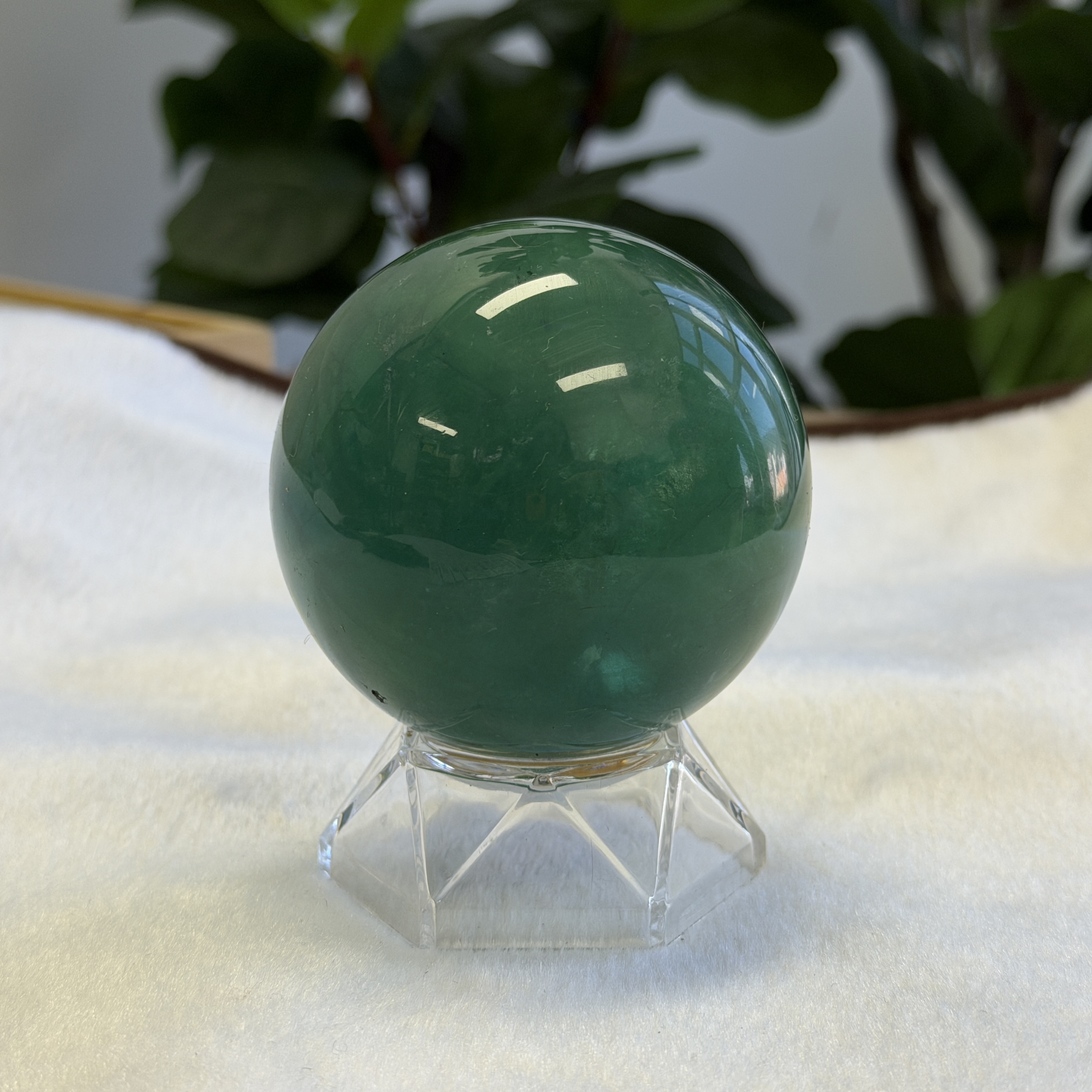 綠螢石球 6.8cm FF1304