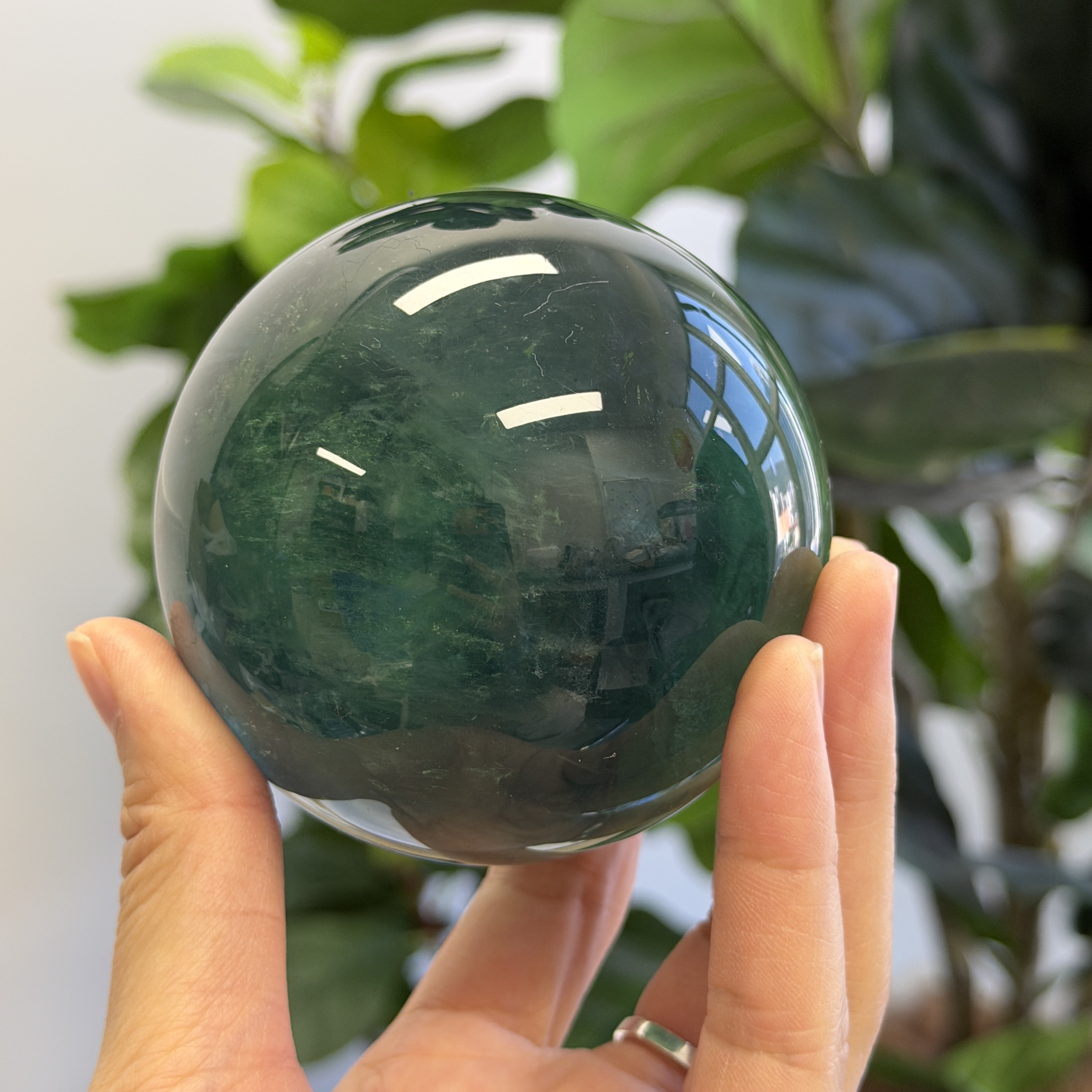 綠螢石球 8cm FF1303