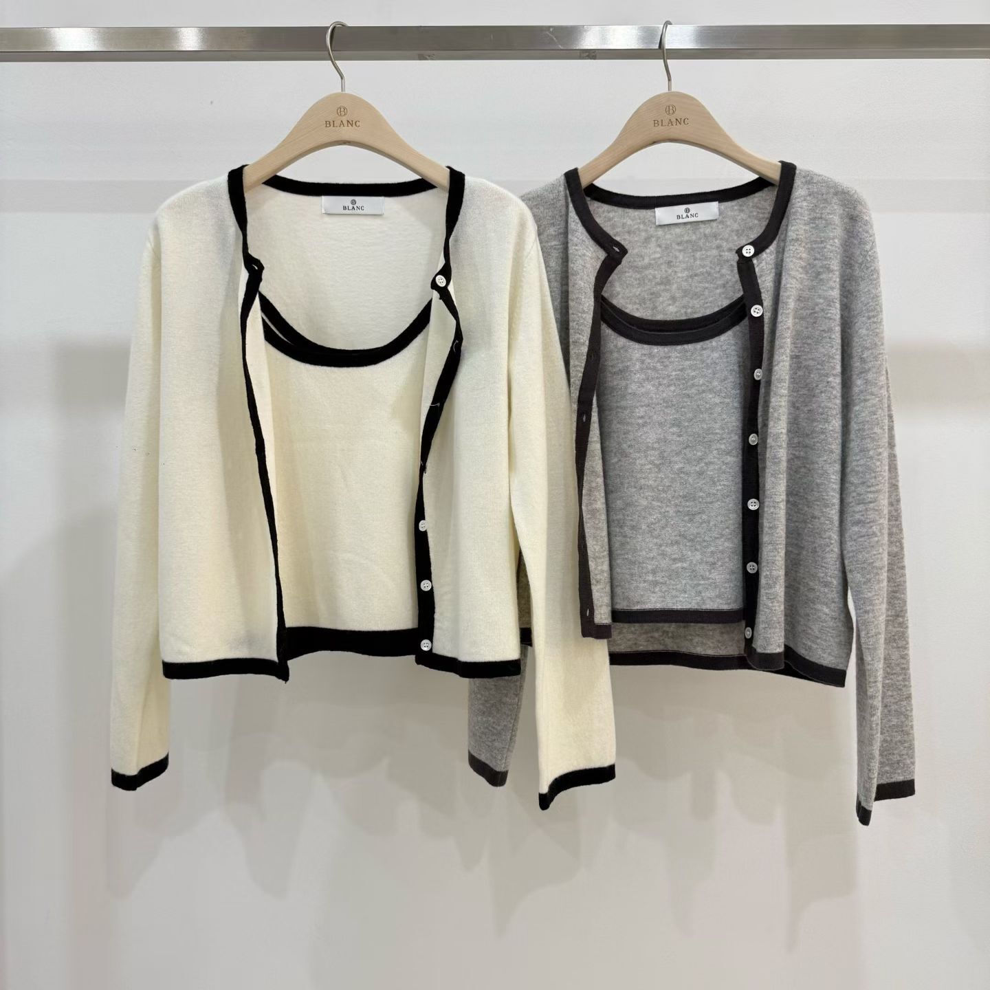 MB5501 純羊毛黑邊針織套裝 *特價* (優惠碼同充值購物金不適用)