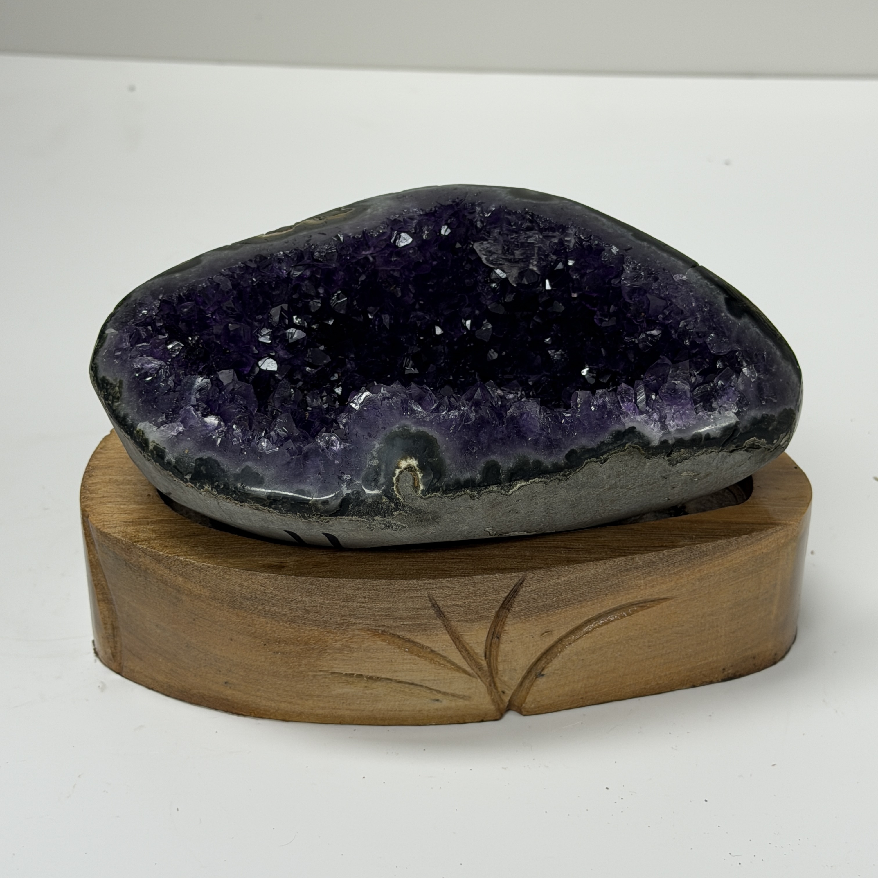 紫晶洞 1KG AC2373