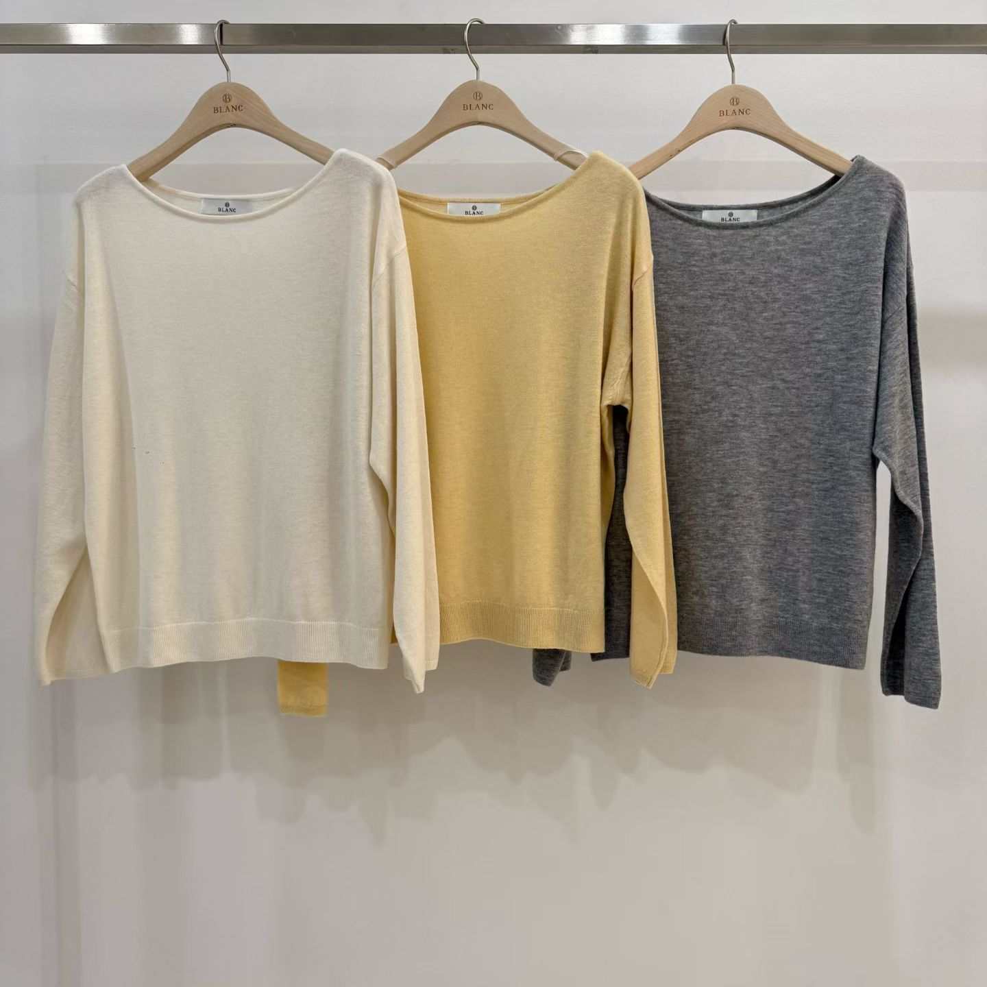 MB5523 船領卷邊肩針織衫 *特價* (優惠碼同充值購物金不適用)