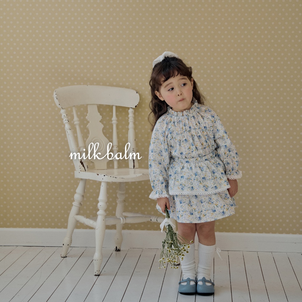 正韓春milkbalm 宮廷碎花條紋上衣