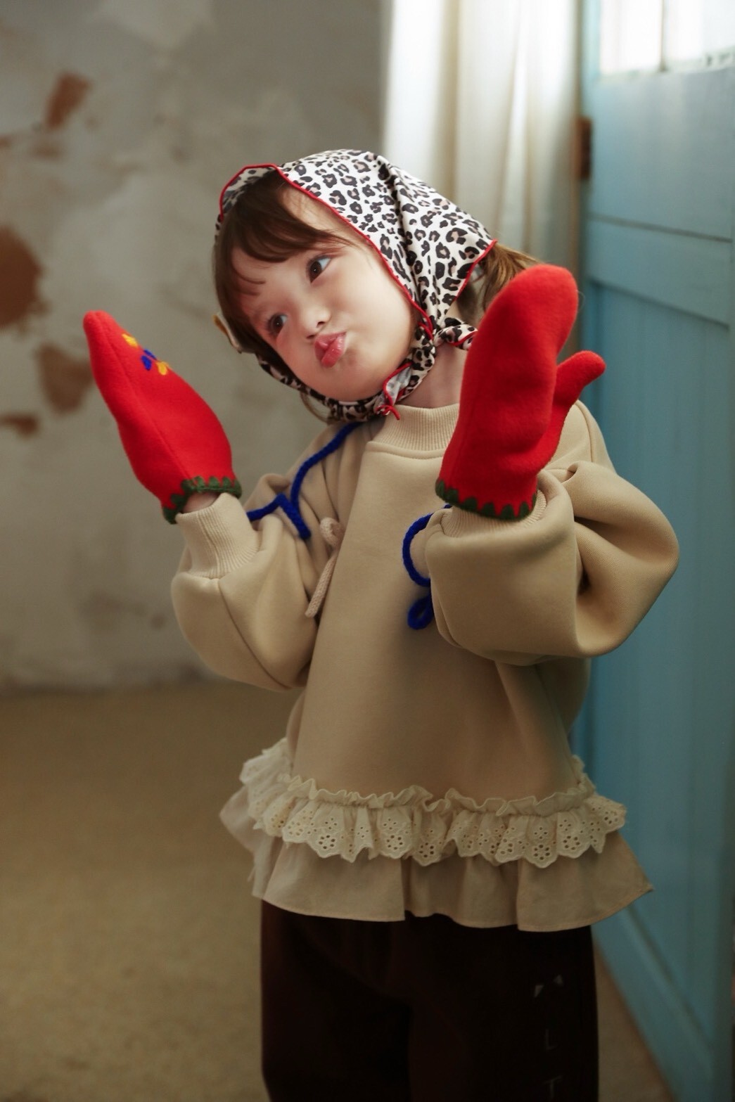 蝴蝶結加絨衛衣