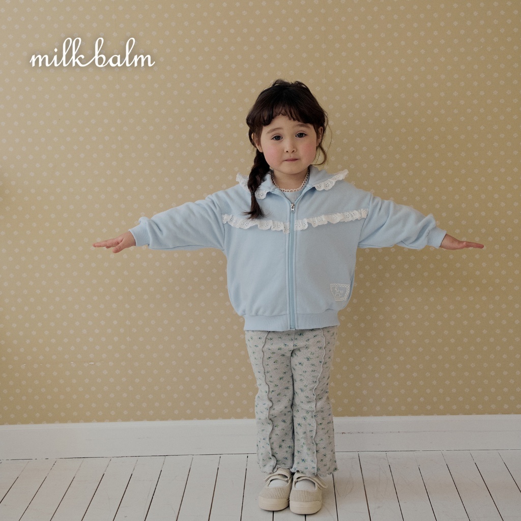 正韓春milkbalm 小木馬蕾絲小標外套