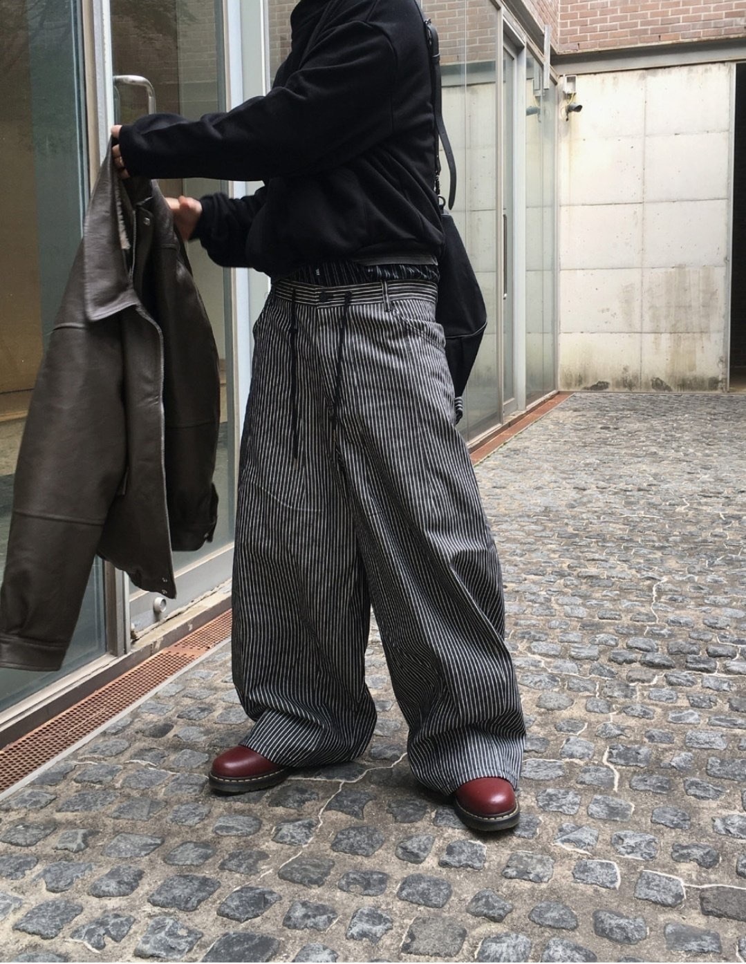 K25  直紋工作寬褲