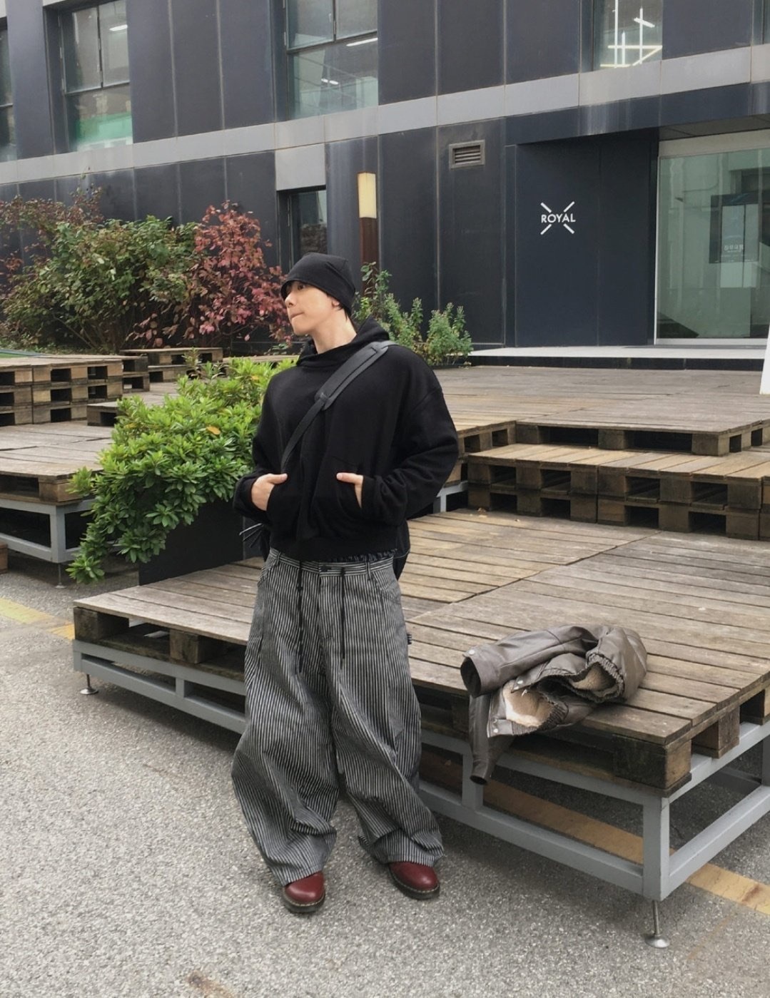 K25  直紋工作寬褲