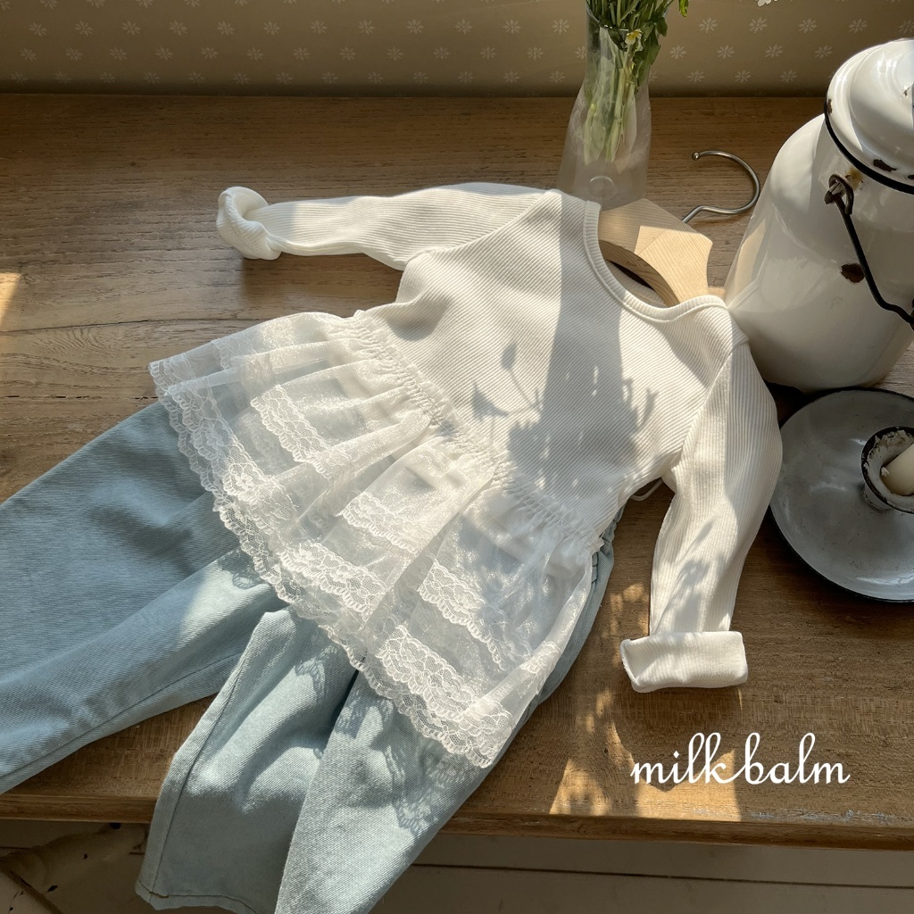 正韓春milkbalm 兩色拼接蕾絲上衣