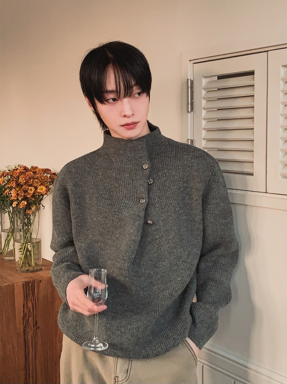 Cleo 半領鈕扣針織衫