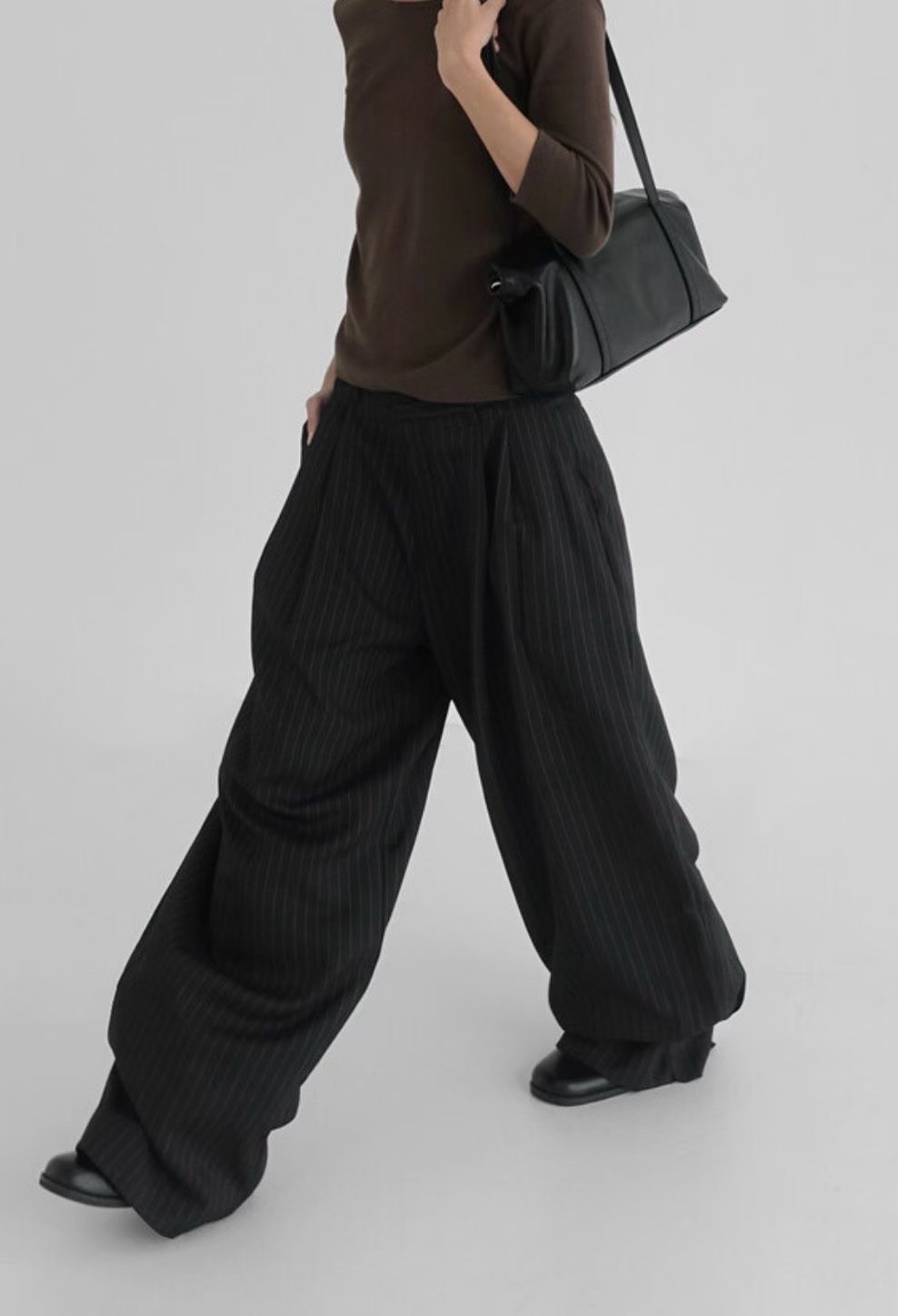 K32   褲管側打折直紋西裝褲