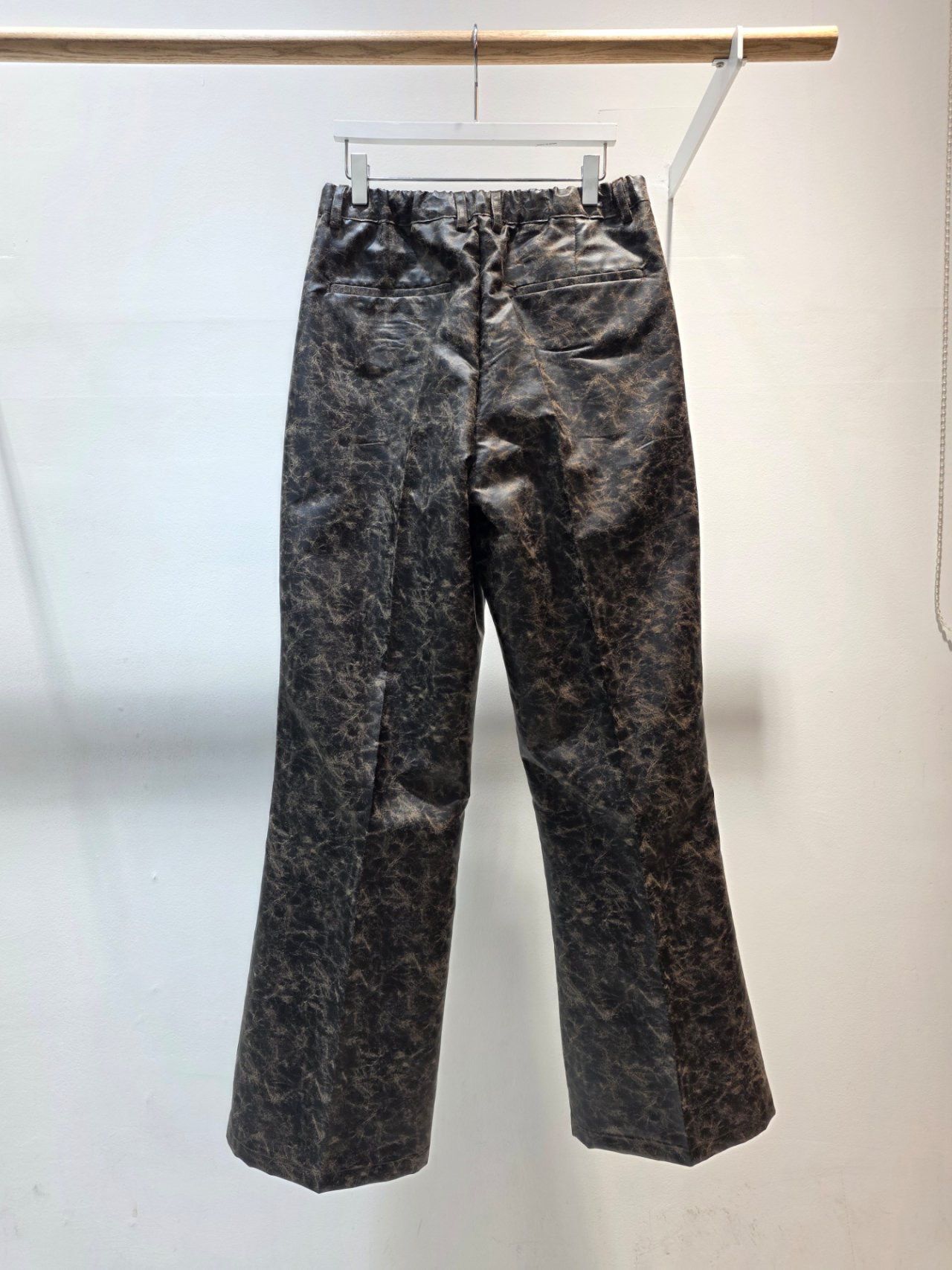 混色合成皮褲 C_y-145P