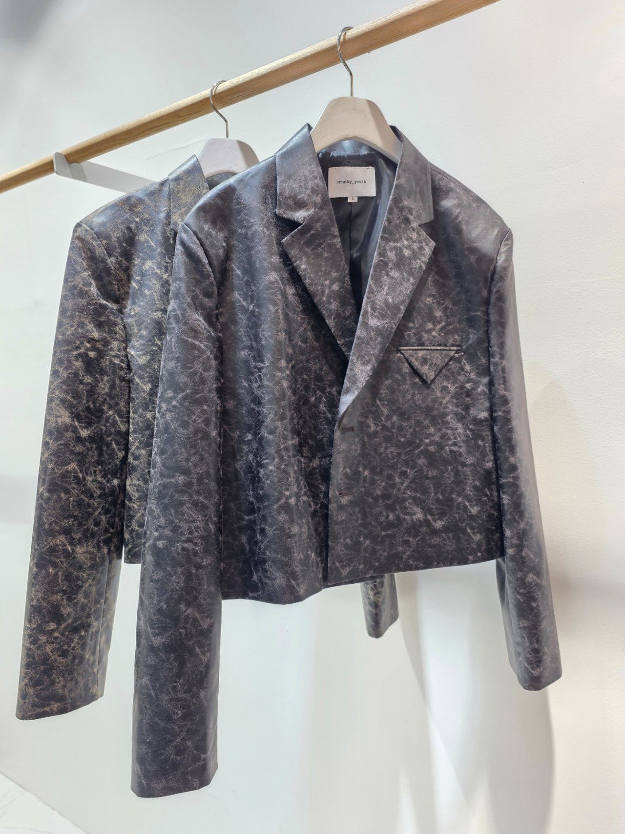 混色合成皮西裝褸 C_y-146JK