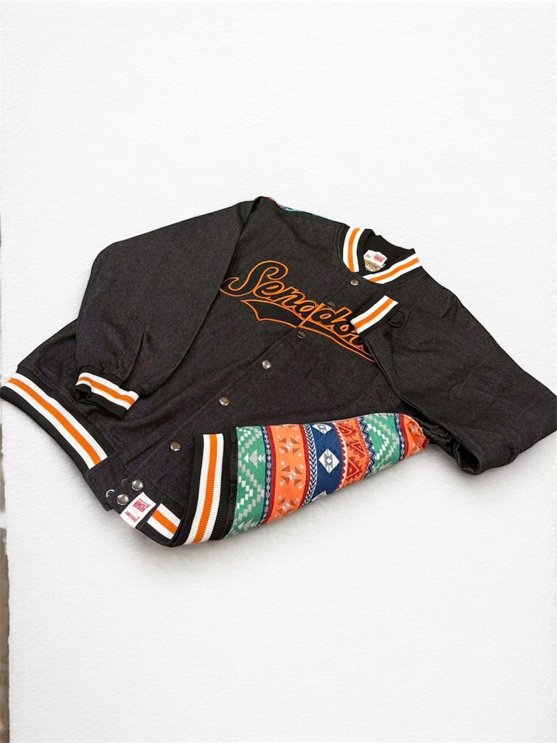 Annstudio / 圖騰布改製棒球夾克 (水洗黑)