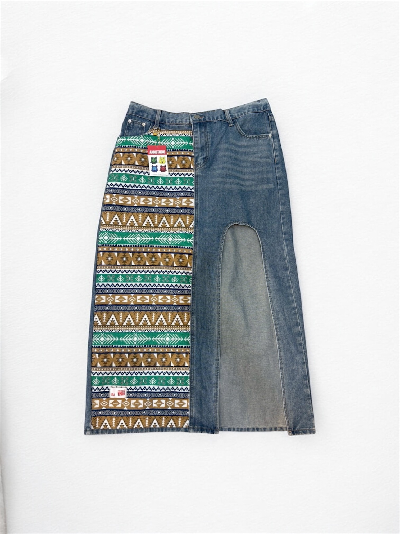 Annstudio / 手作客制款 / 倒U挖空圖騰長裙（尺寸2XL）