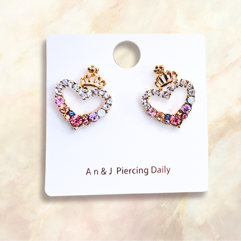 合金鋼針-鏤空小皇冠下彩鋯愛心框