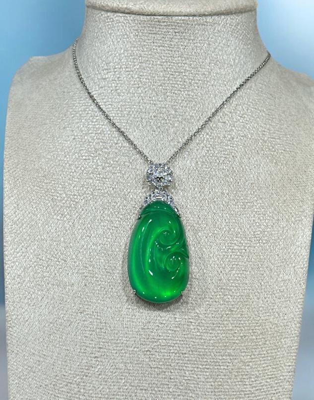 A18 5A級綠玉髓如意 3x2cm 送頸鍊 鍊長17吋