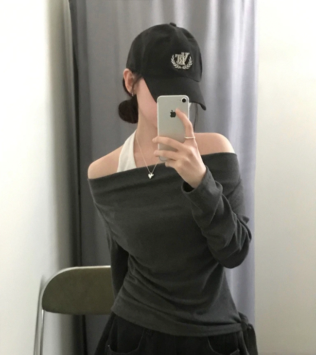 春季預訂｜露肩吊帶疊穿長袖T 恤