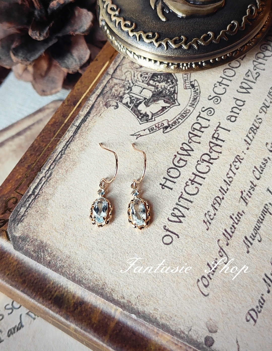 金頁微光・靛紅