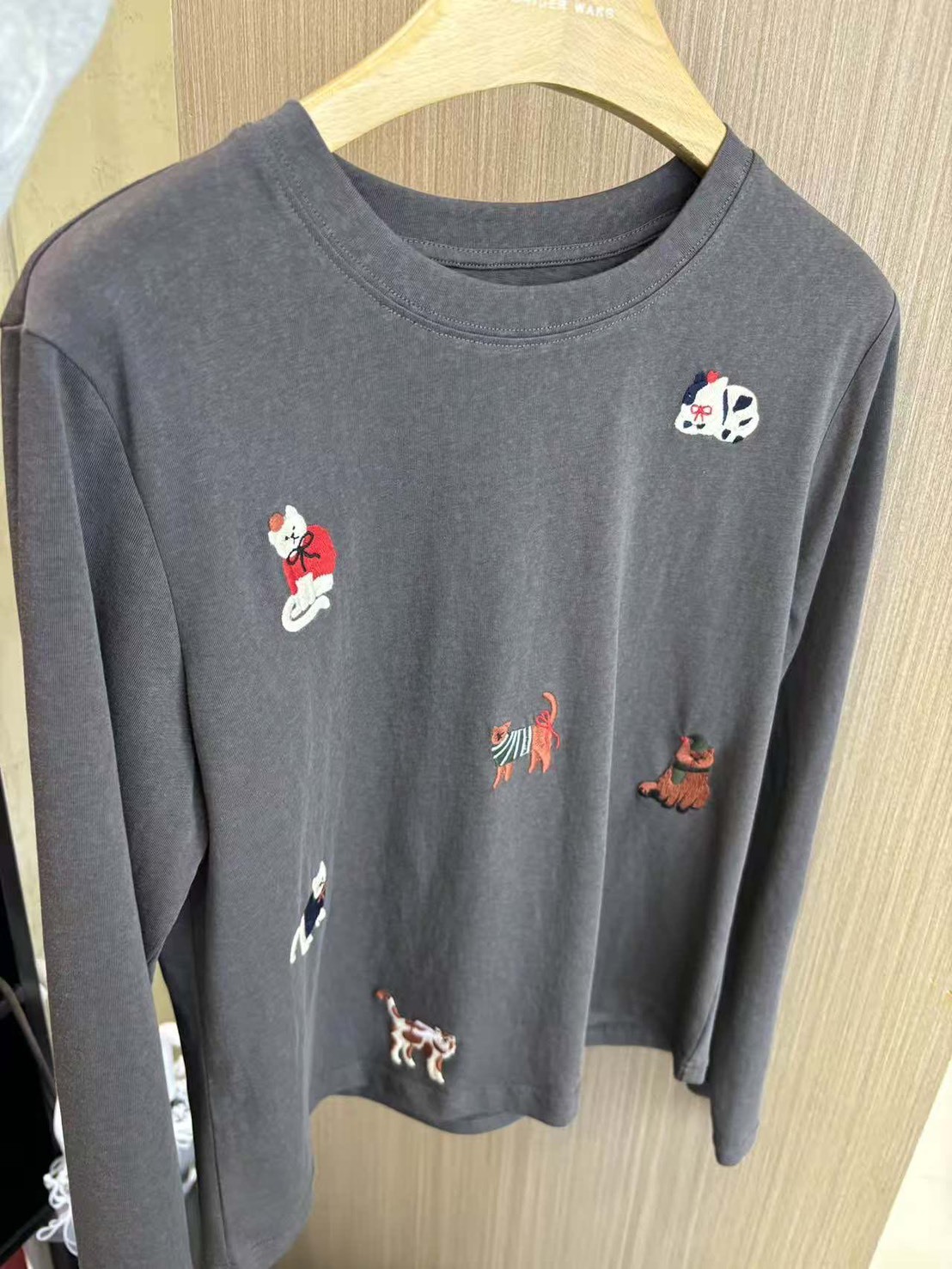 MW 碳灰多多招財七貓棉T