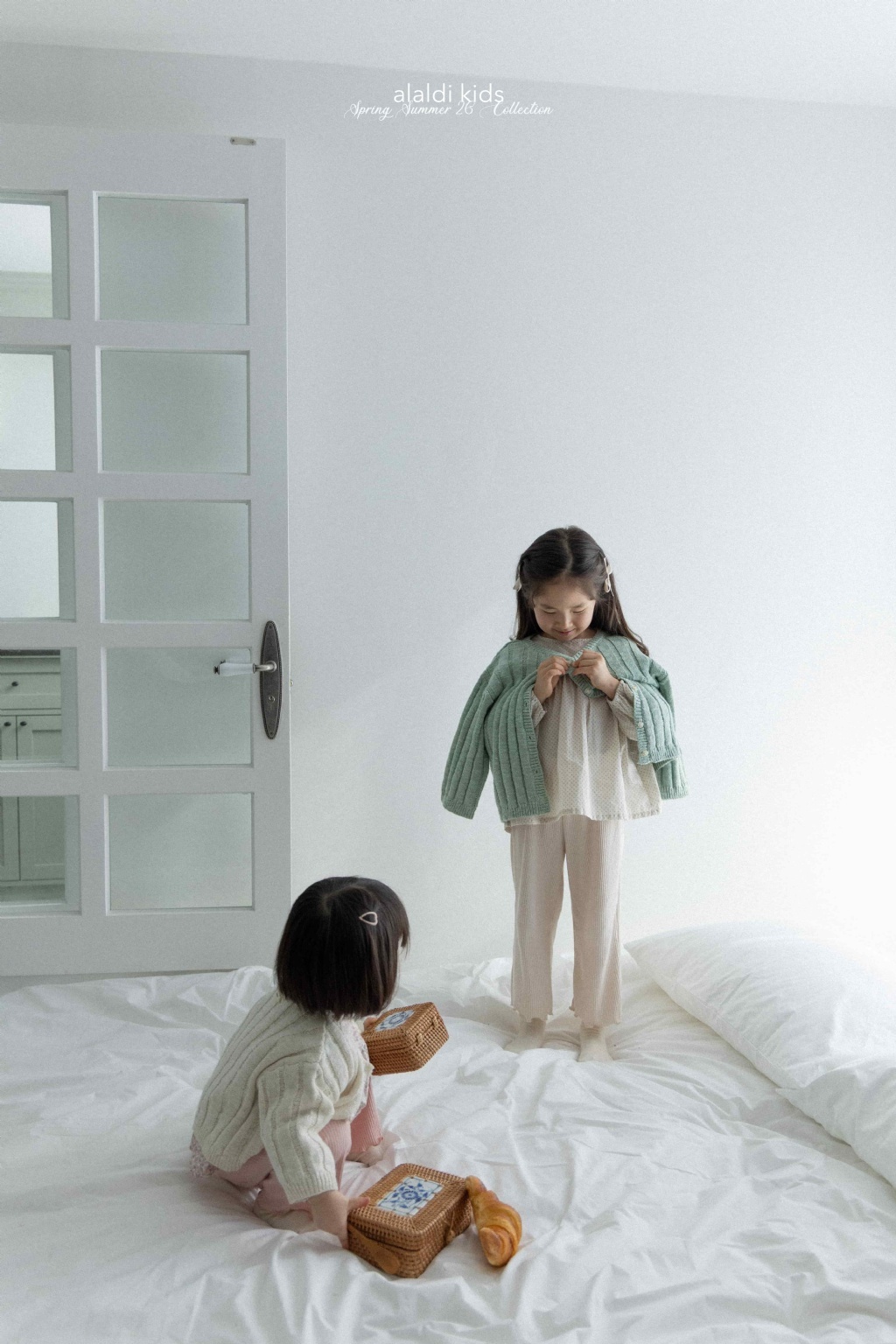 正韓春Aladin 兩色溫柔針織外套