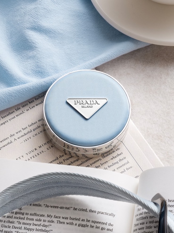 𝑷𝒓𝒂𝒅𝒂 莫測藍尼龍氣墊粉餅【預購】