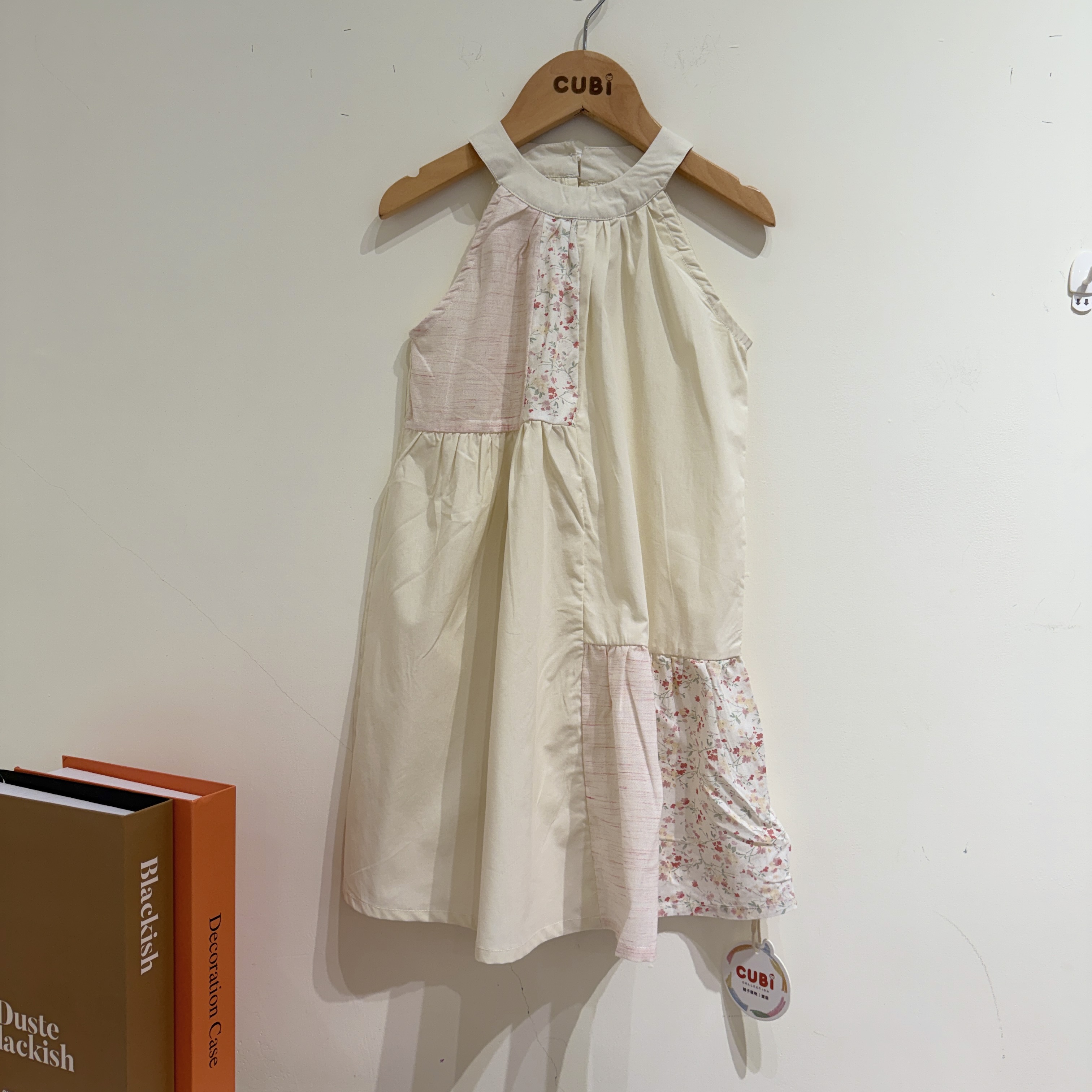 26春 拚色掛肩裙